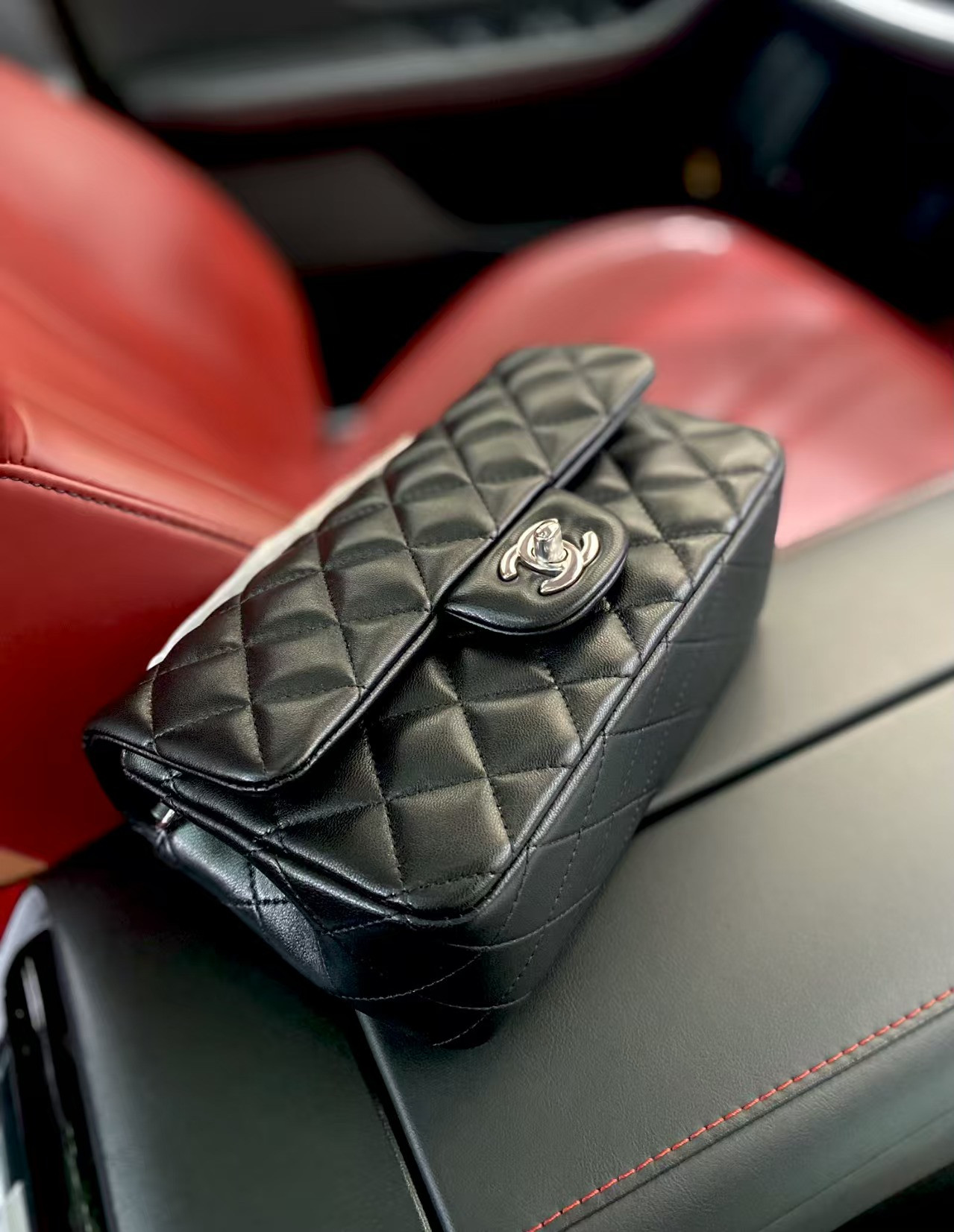 Chanel Mini Flap Bag Black 12x20x6cm