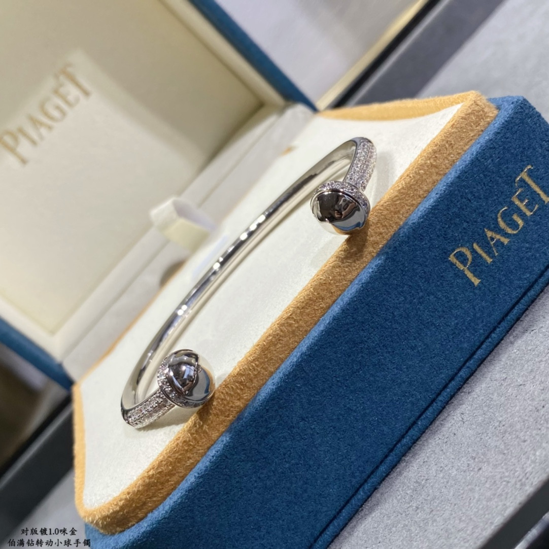 Piaget fully diamond-encrusted rotating ball Bracelet
