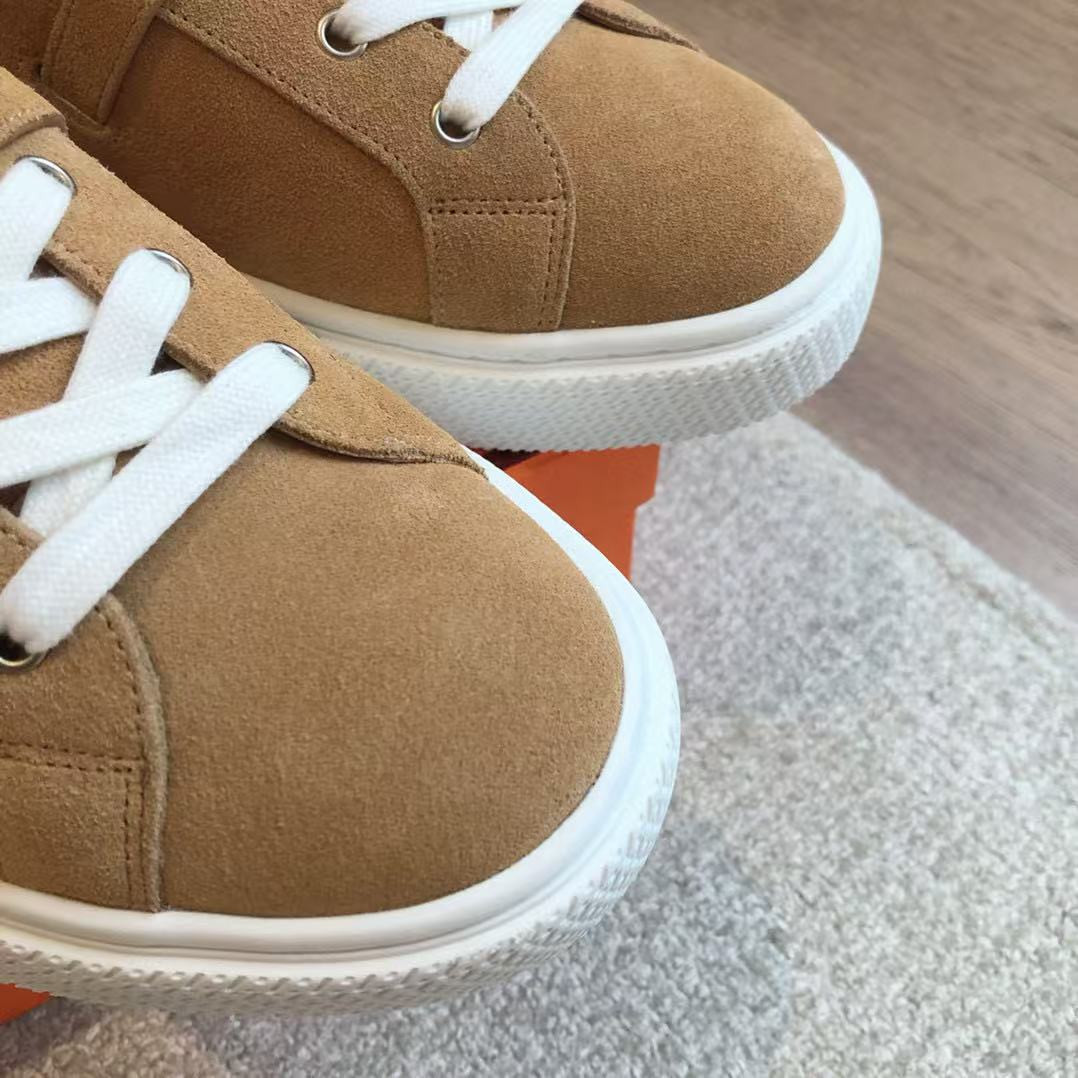 UA Hermes Day Sneaker