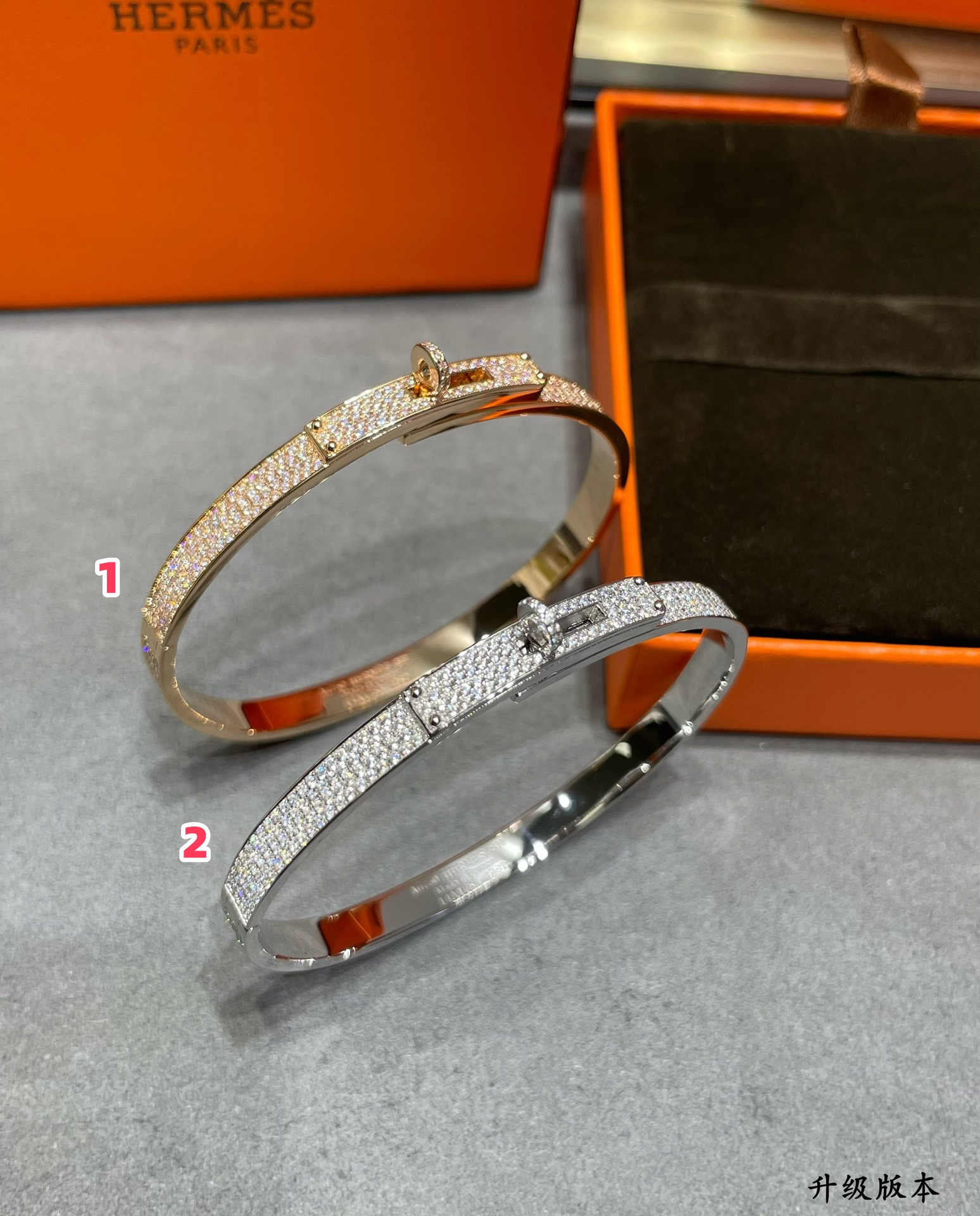 Hermes button fully diamond-encrusted Bracelet