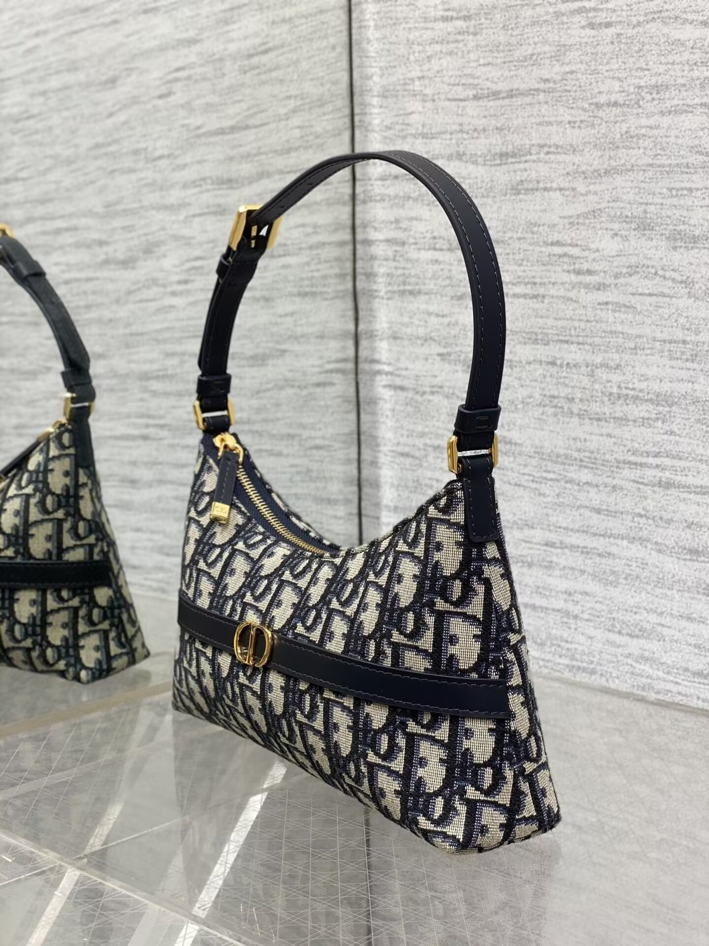 Dior 30 Montaigne Cigale Bag 18x6.5x11cm