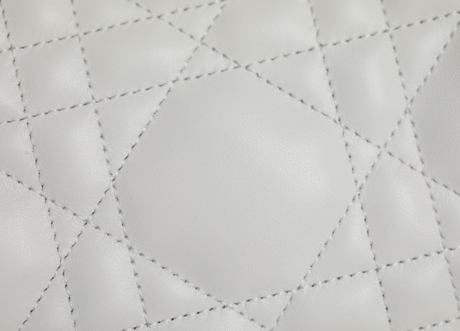 Lambskin Cannage Medium Dior Vibe Hobo Bag White