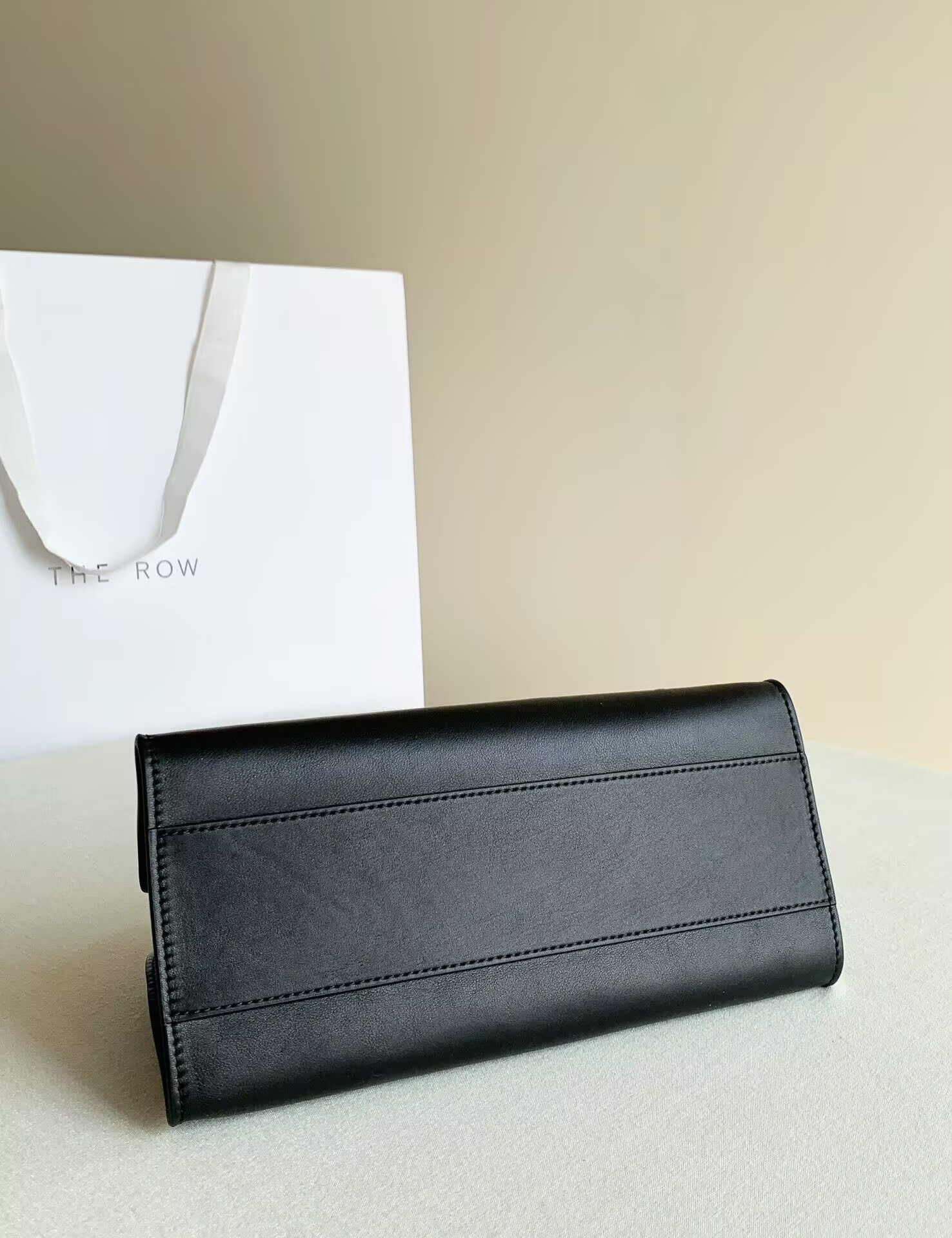 The Row Peggy Clutch in Leather 28x13x14cm