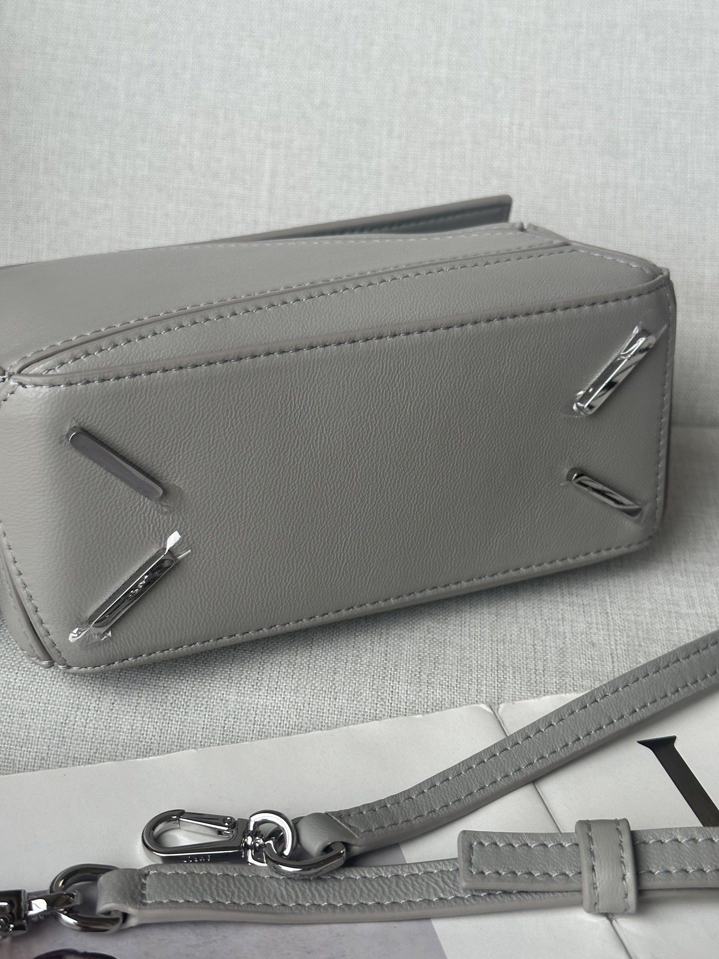 Loewe Mini Featherlight Puzzle Bag Nappa Lambskin 18x12.5x8cm