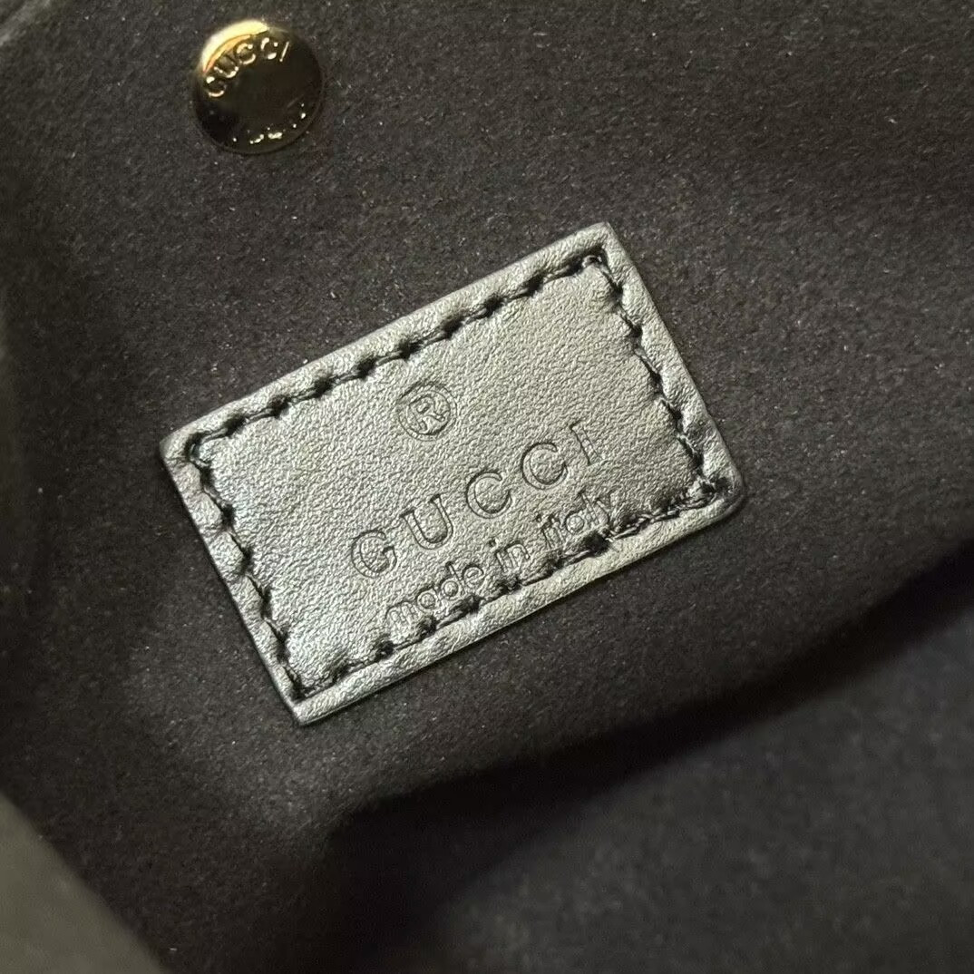 Gucci GG Emblem Small Bucket Bag 19x18x11cm