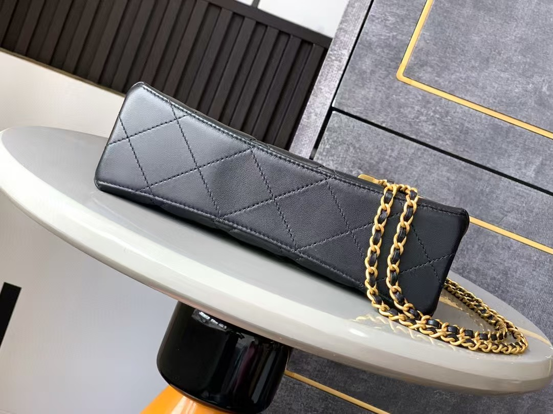 Chanel Small Shopping Bag AS5413 17x22x8cm