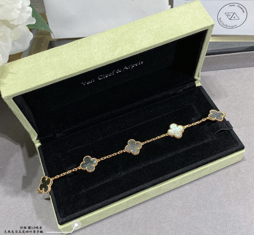 Van Cleef & Arpels Natural Gray Mother-of-Pearl Alhambra Bracelet