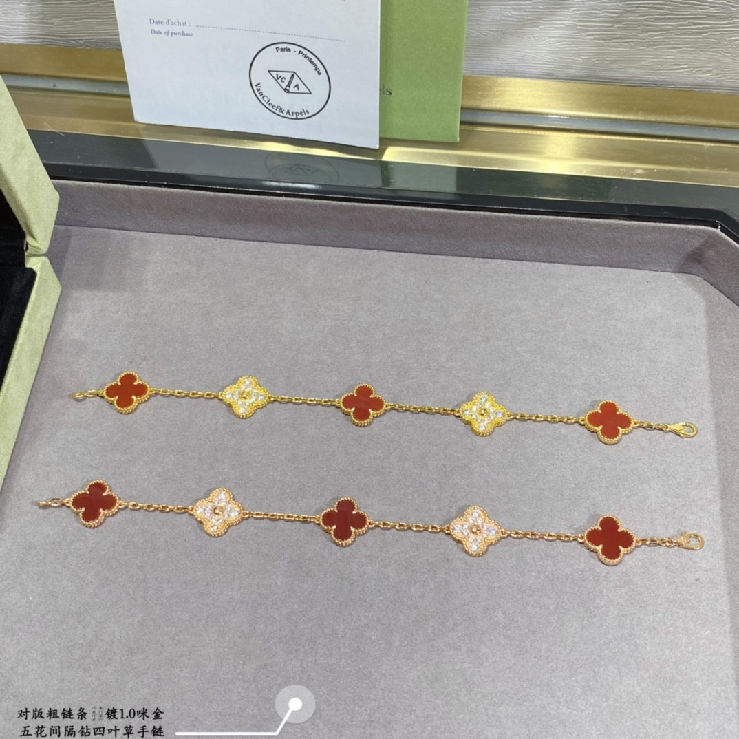 Van Cleef & Arpels interval diamond five-flower four-leaf clover Bracelet