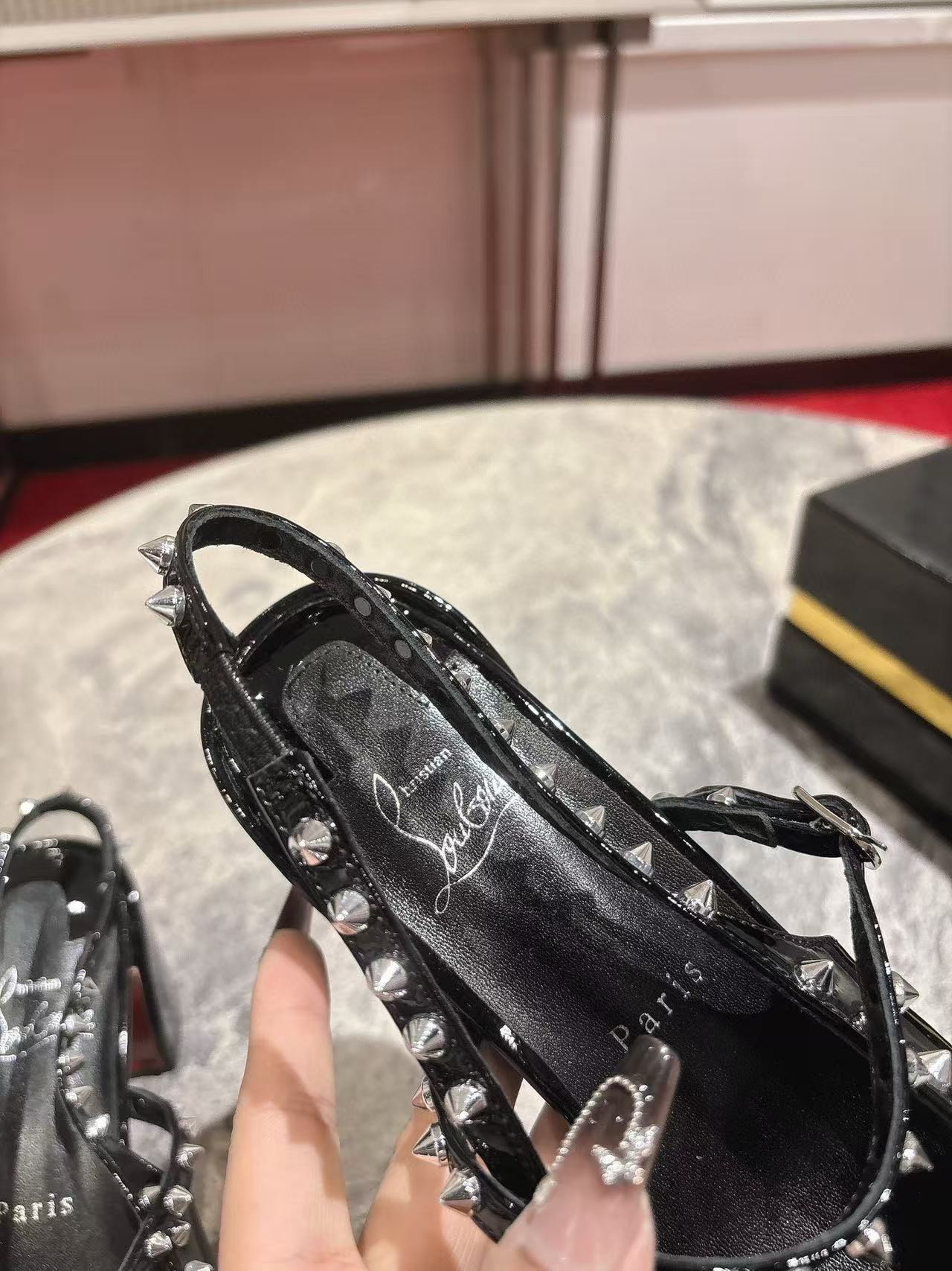 UA Christian Louboutin Mary Jane Pumps Janispikes Slingback Pumps