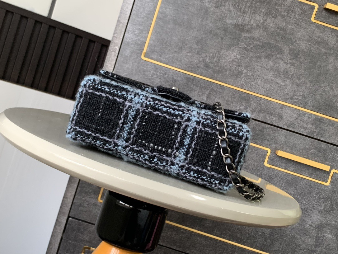 Chanel Classic Flap Bag 20cm