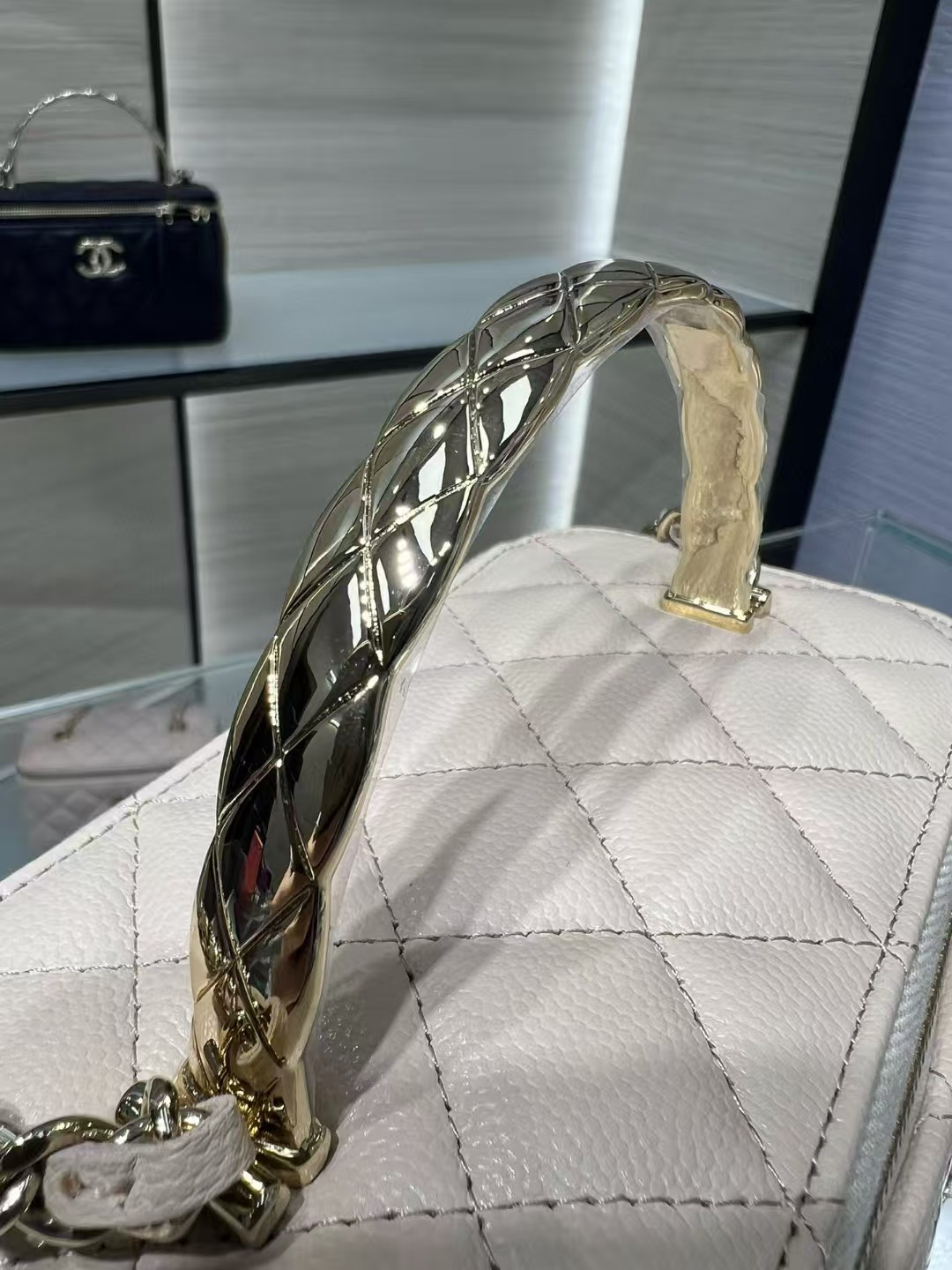 Chanel Clutch With Chain AP4590 17x9.5x8cm