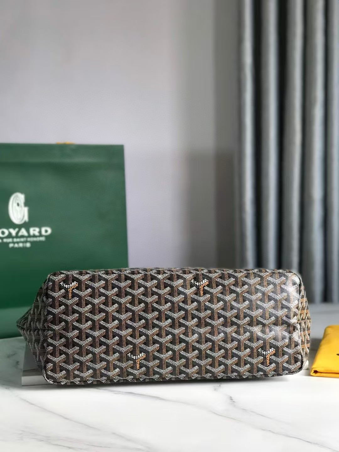 Goyard Saint Louis GM Bag 34 cm x 20 cm x 40 cm