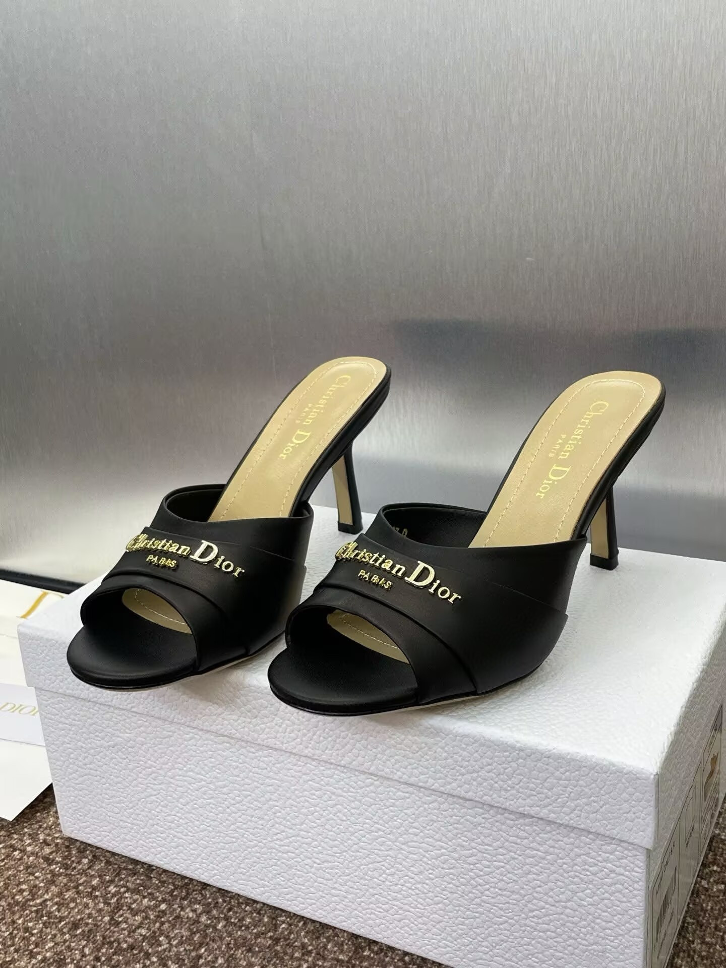 UA Dior Heeled Slide