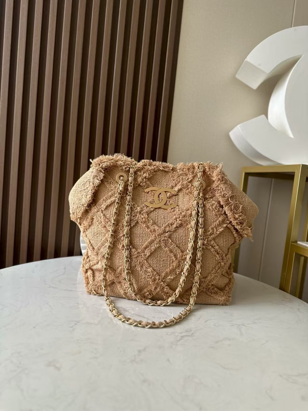Chanel Vintage Linen Tassel Tote Straw Bag 48x35x17cm