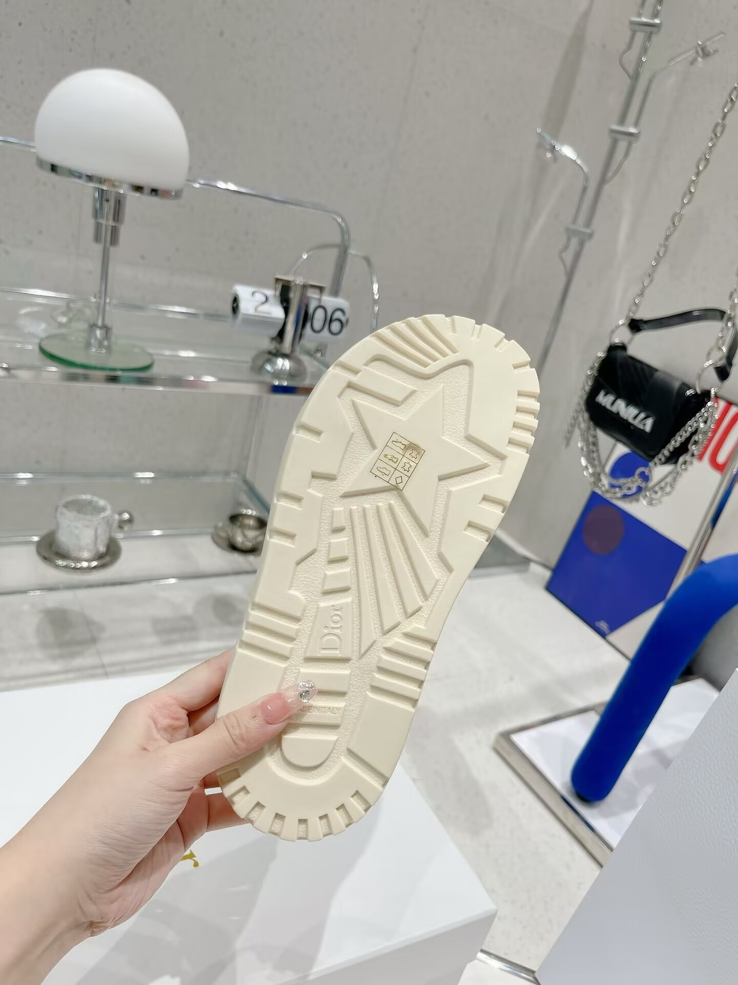 UA DIOR DIORACT SANDAL WHITE