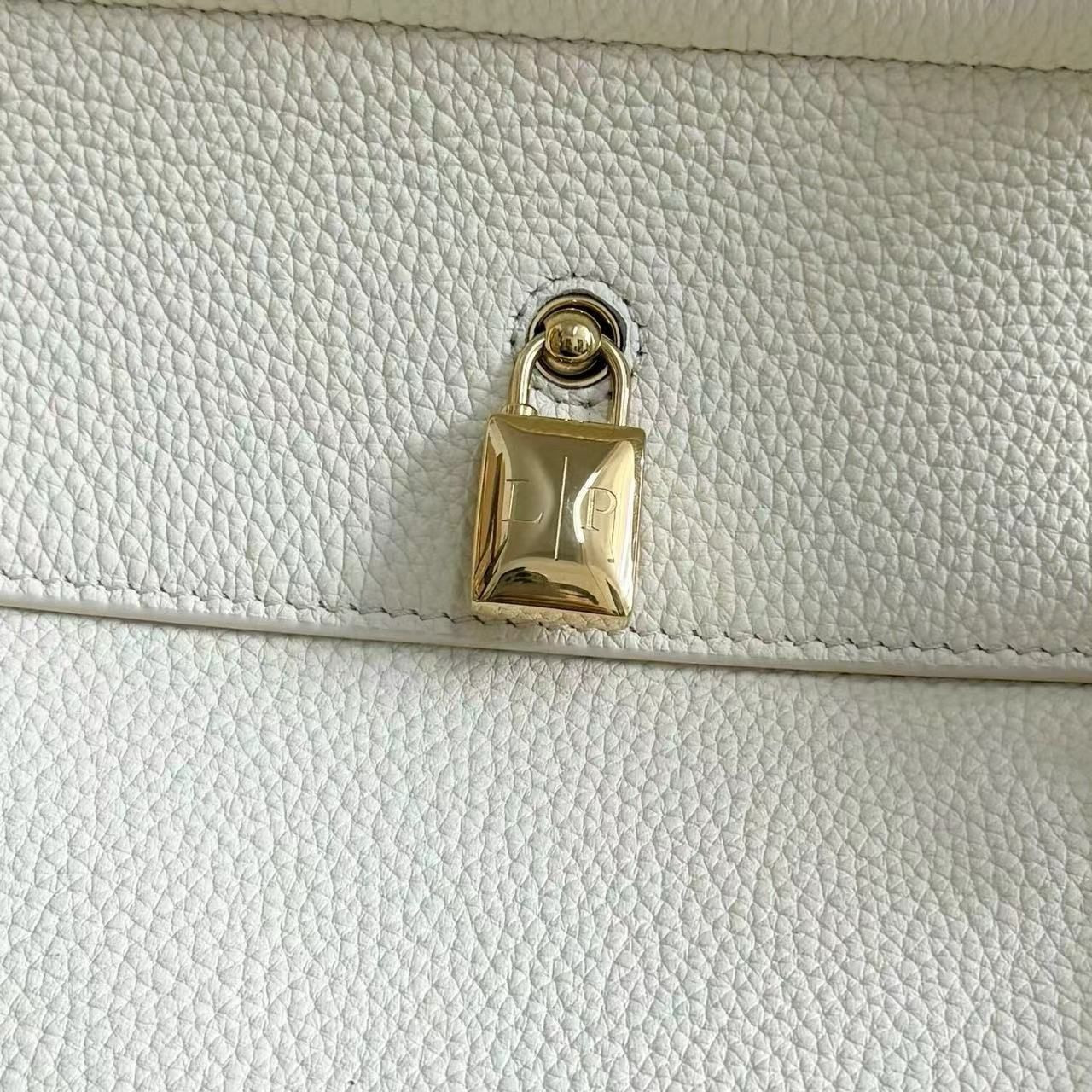 Loro Piana Loom Bag L32 Grained Calfskin 33 x 23 x 18 cm