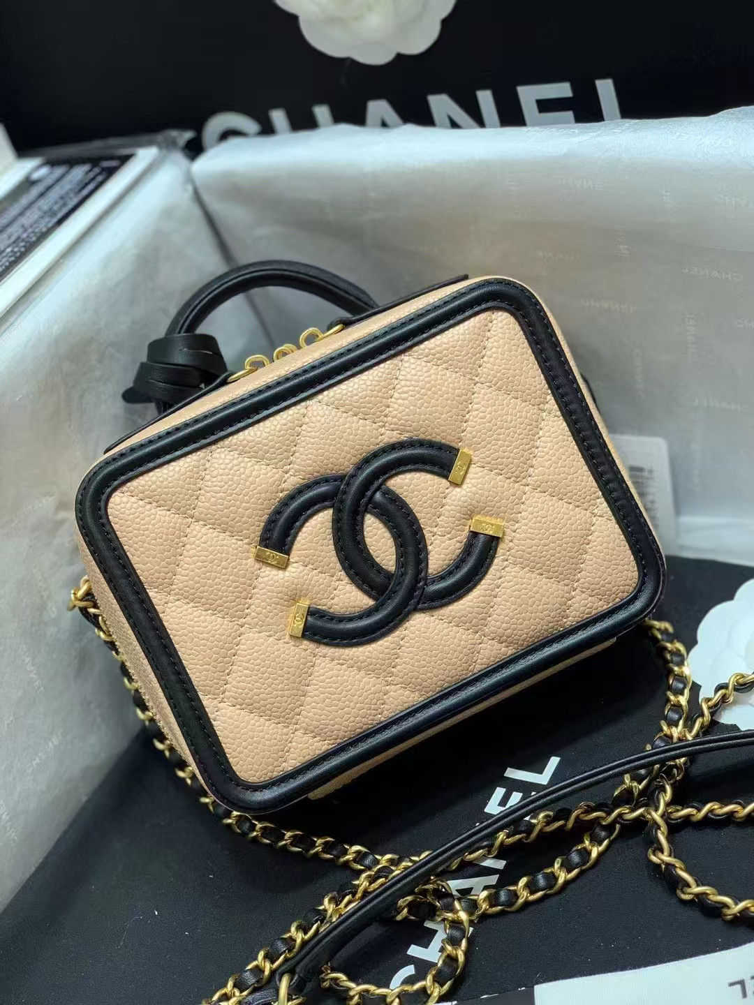 CHANEL VANITY CASE 17x7x13cm