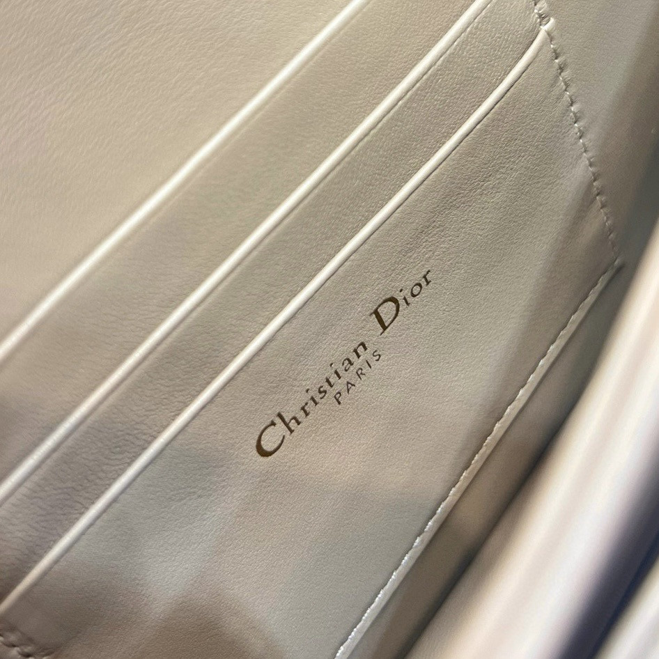 MISS DIOR MINI HANDBAG 21 x 11.5 x 4.5 cm