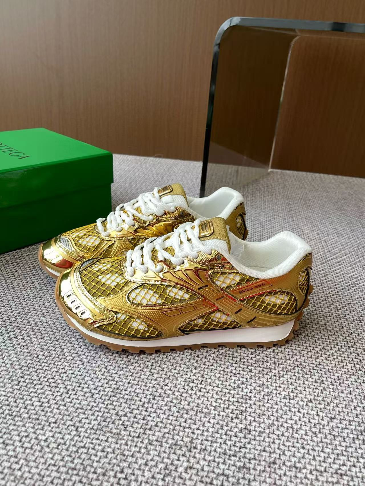 UA Bottega Veneta Orbit Sneaker