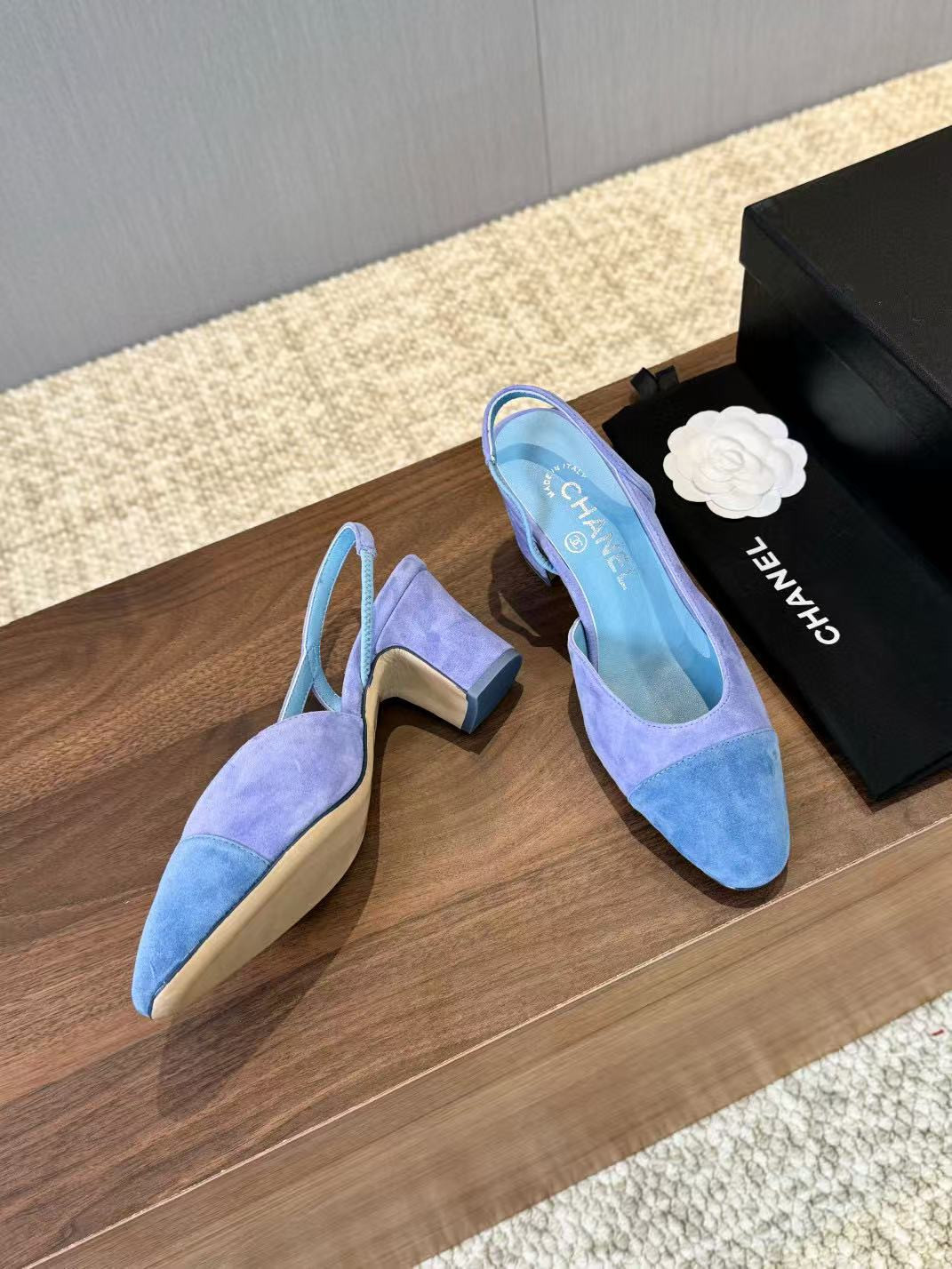 UA CHANEL SLINGBACKS