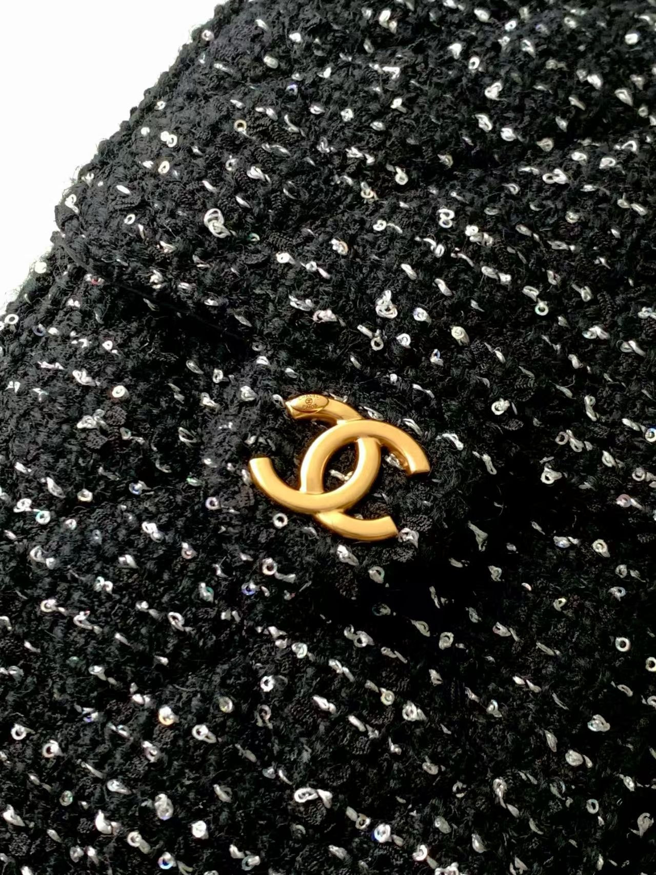 Chanel 25 Bucket Tweed Bag 26x30x14cm