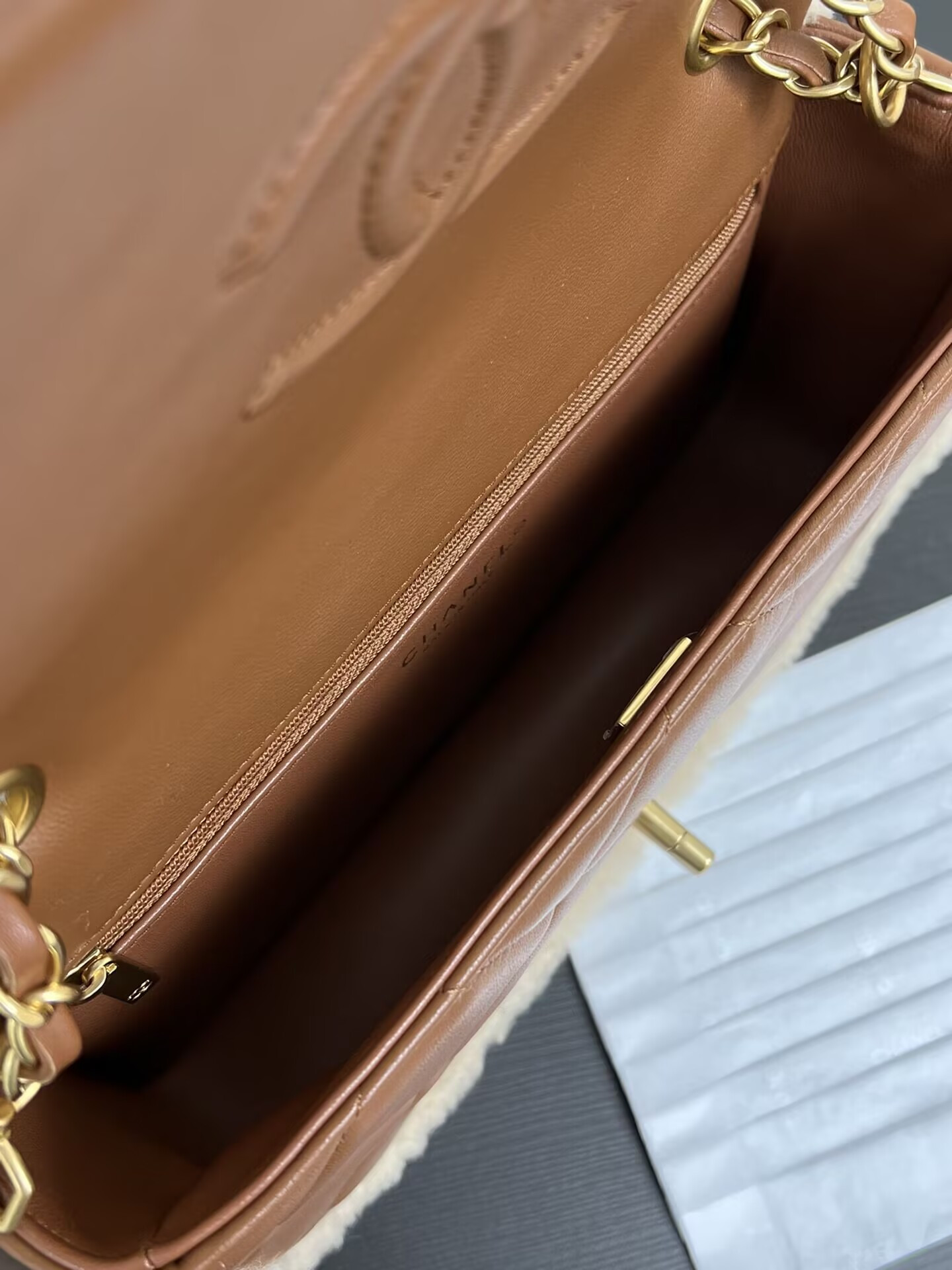 Chanel Flap Bag 16 × 23.5 × 7.5 cm