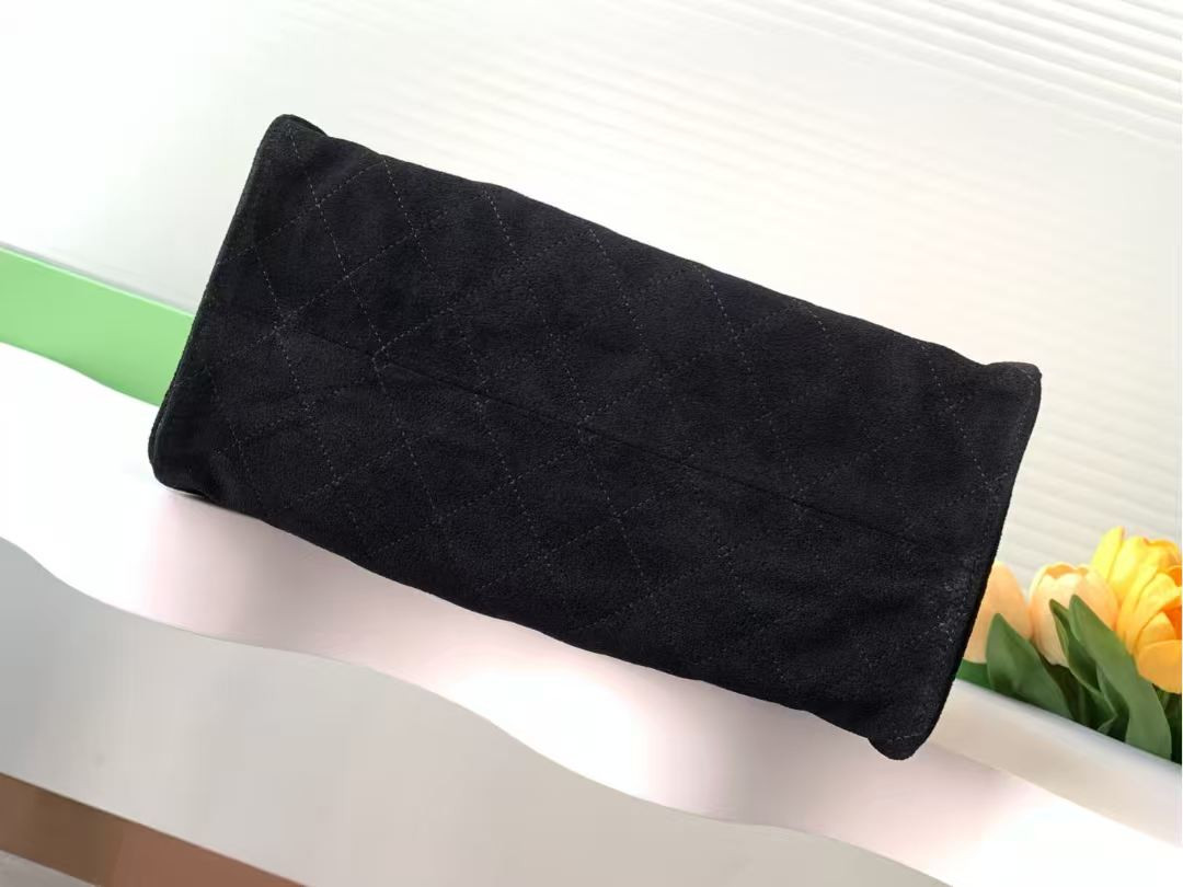 CHANEL 25C Bucket BAG 40x30x15cm