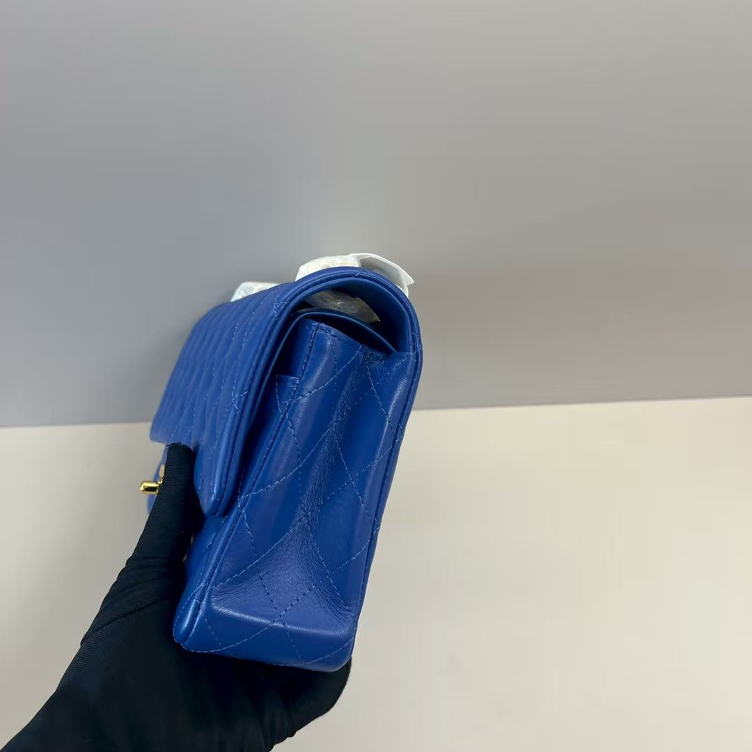 Chanel Classic Flap Bag 15x25.5x6cm