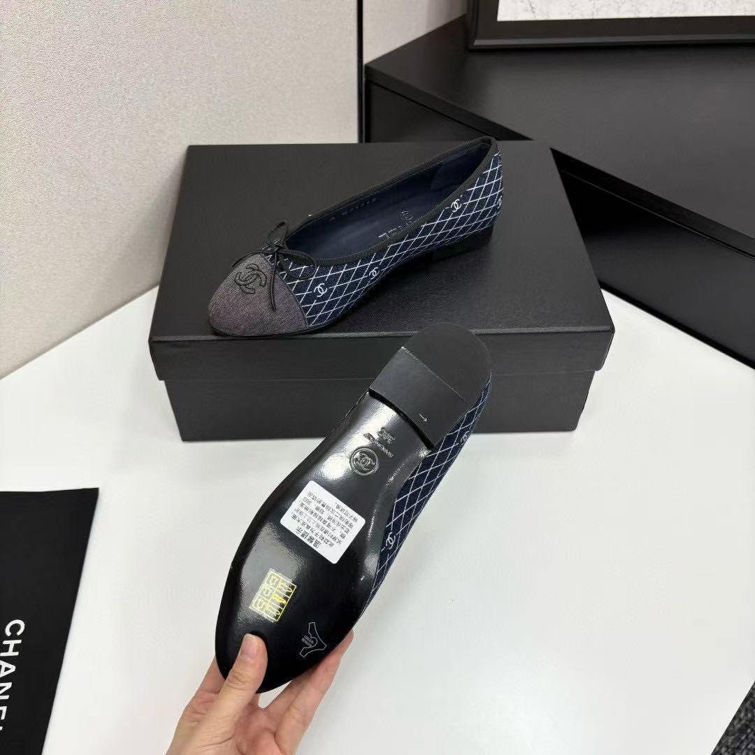 UA CHANEL BALLET FLATS