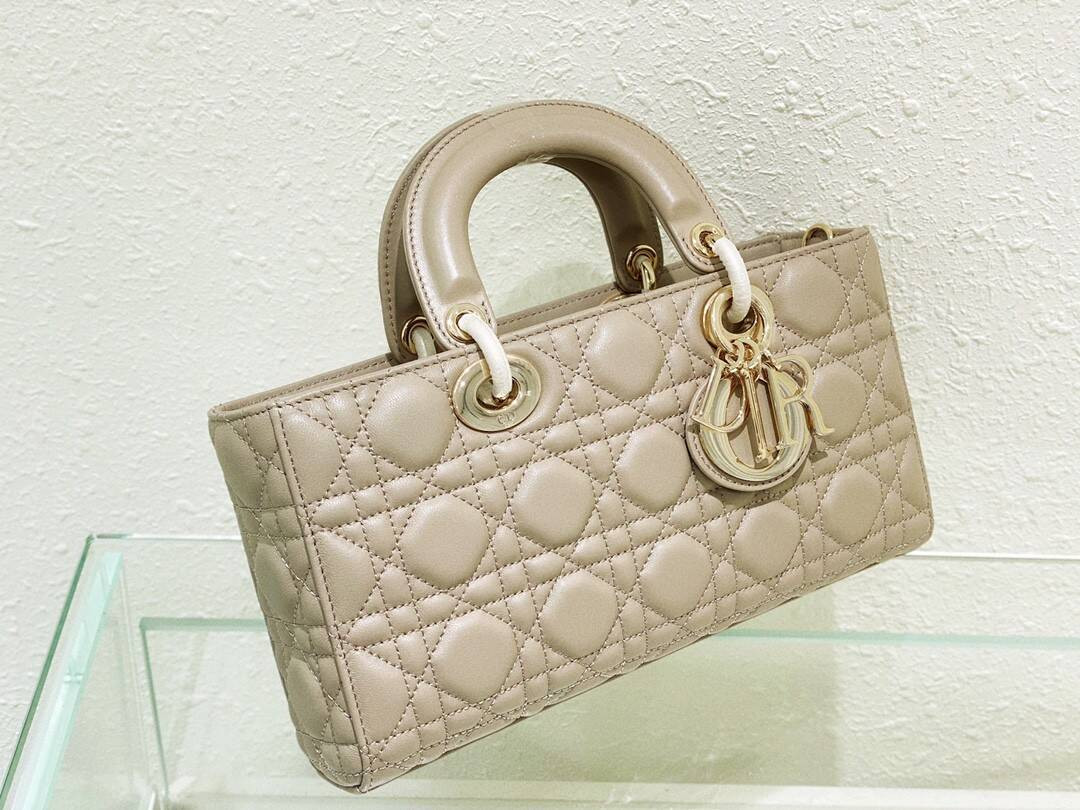 Dior Lady D-Joy bag medium 26 x 13.5 x 5 cm