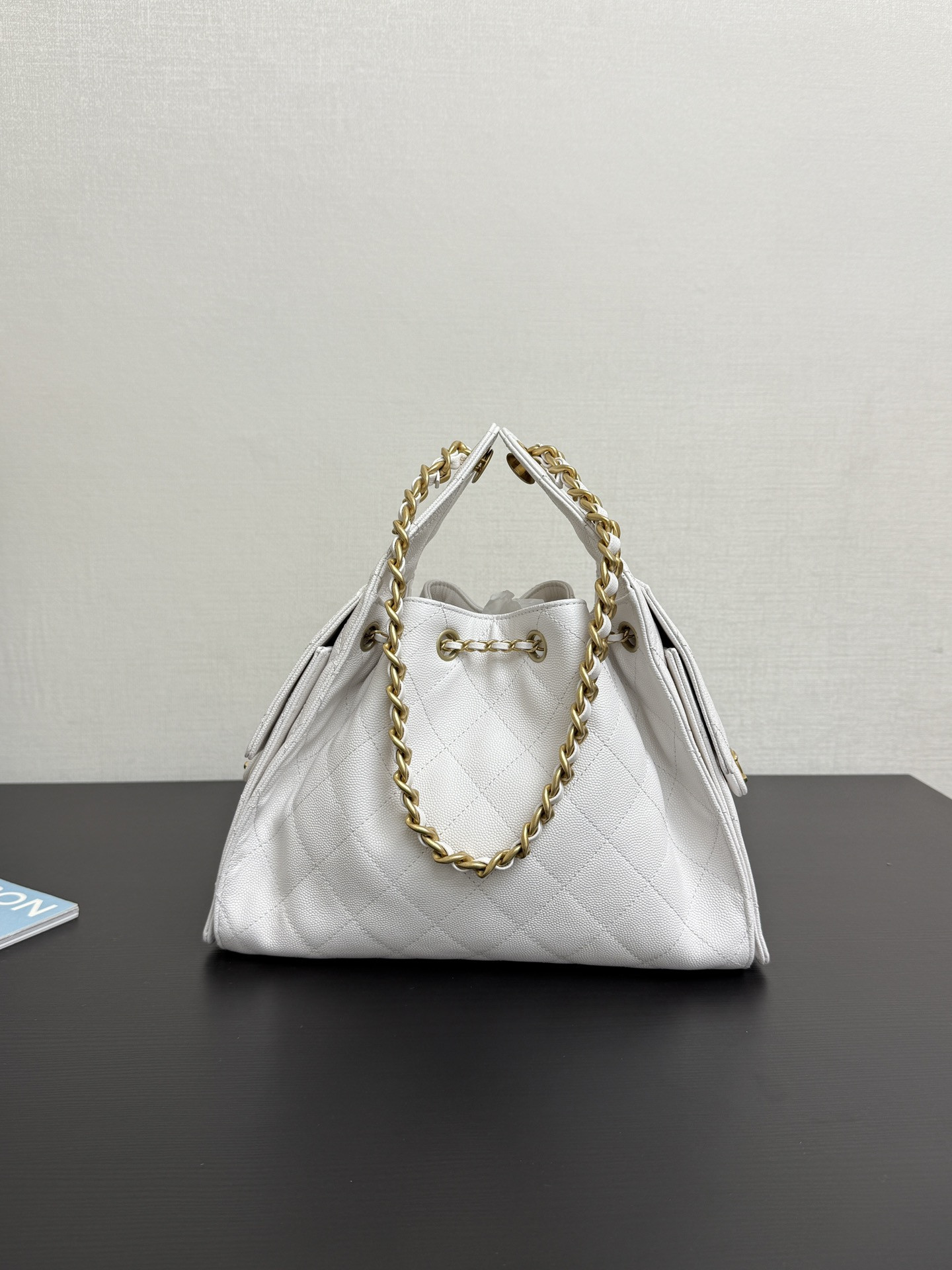 CHANEL 25C Bucket Bag 26x30x14cm