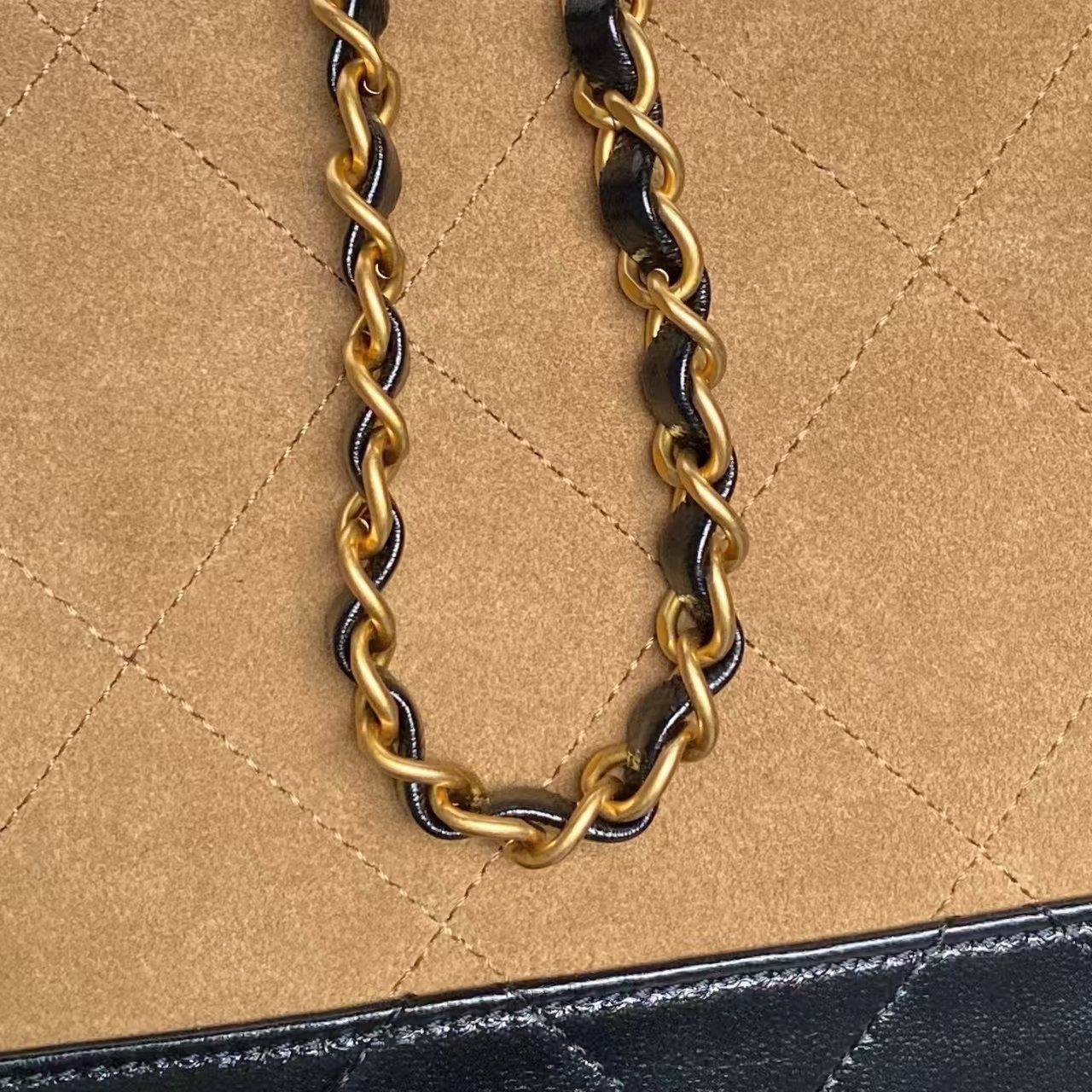 Chanel Large Flap Bag with Top Handle AS5637 18x29x8cm