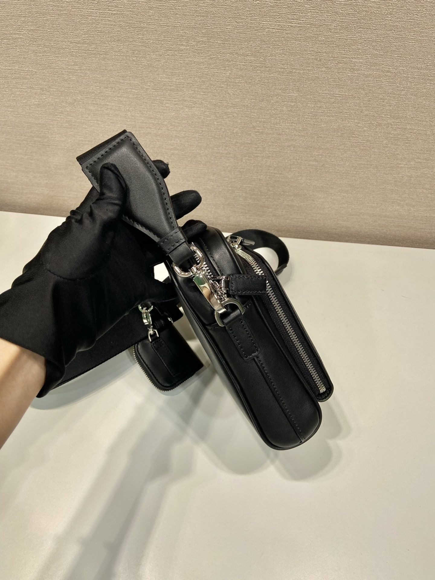 Prada Leather Bag 16x18.5x5cm