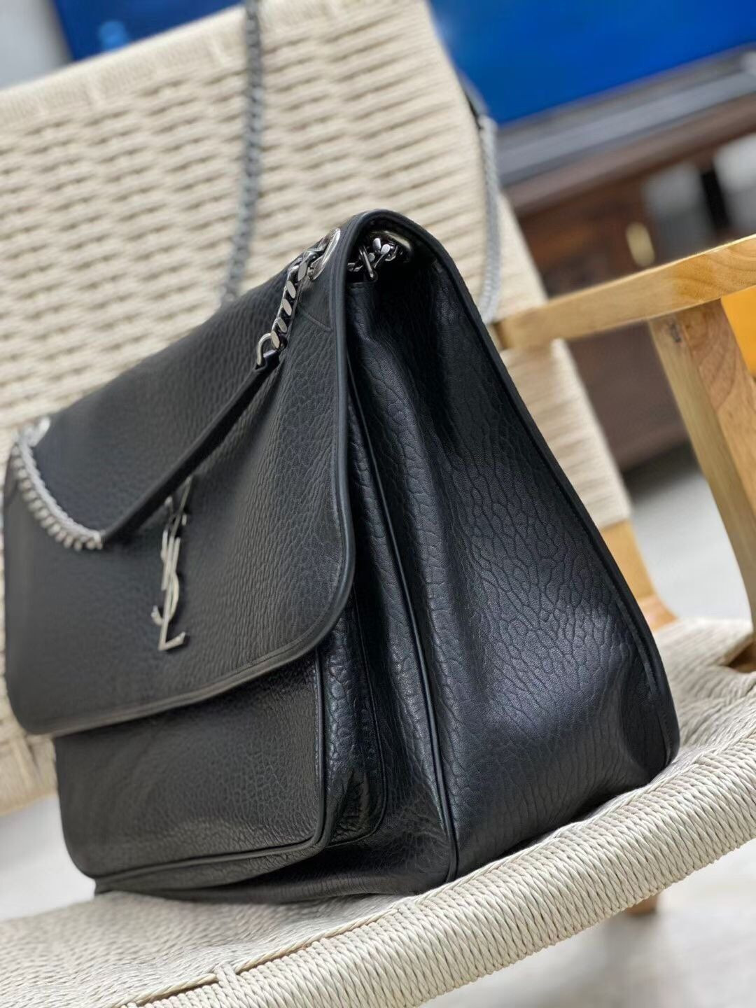 YSL NIKI OVERSIZED in Grained Lambskin 47x34x16cm