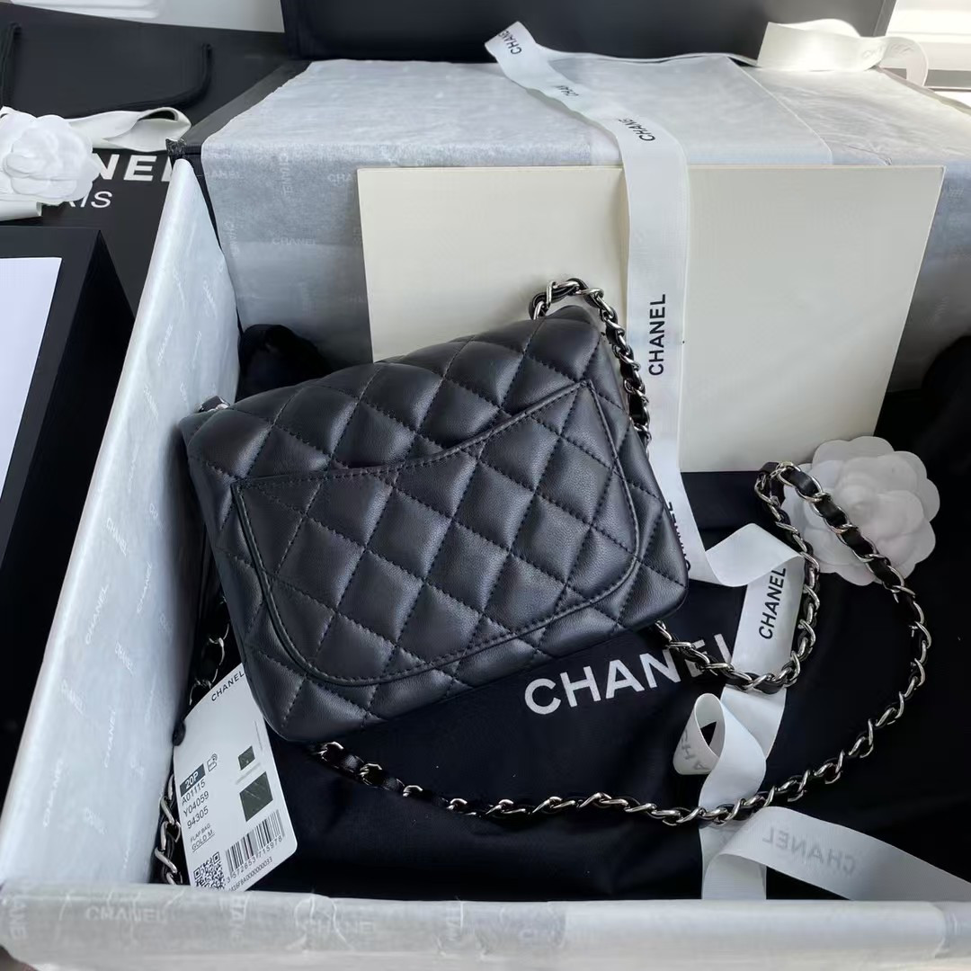 Chanel Mini Classic Handbag Lambskin & Silver-Tone Metal Black 13.5x 17x8cm