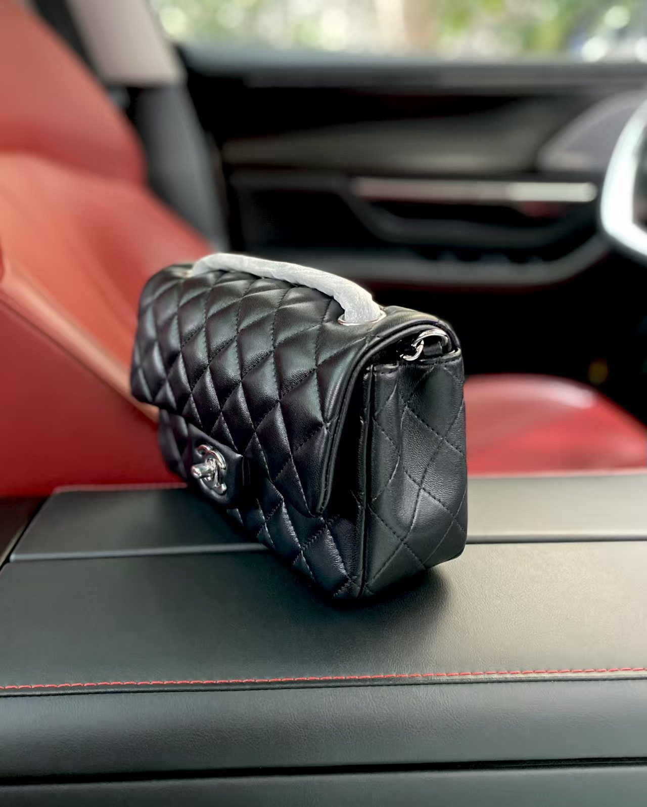 Chanel Mini Flap Bag Black 12x20x6cm