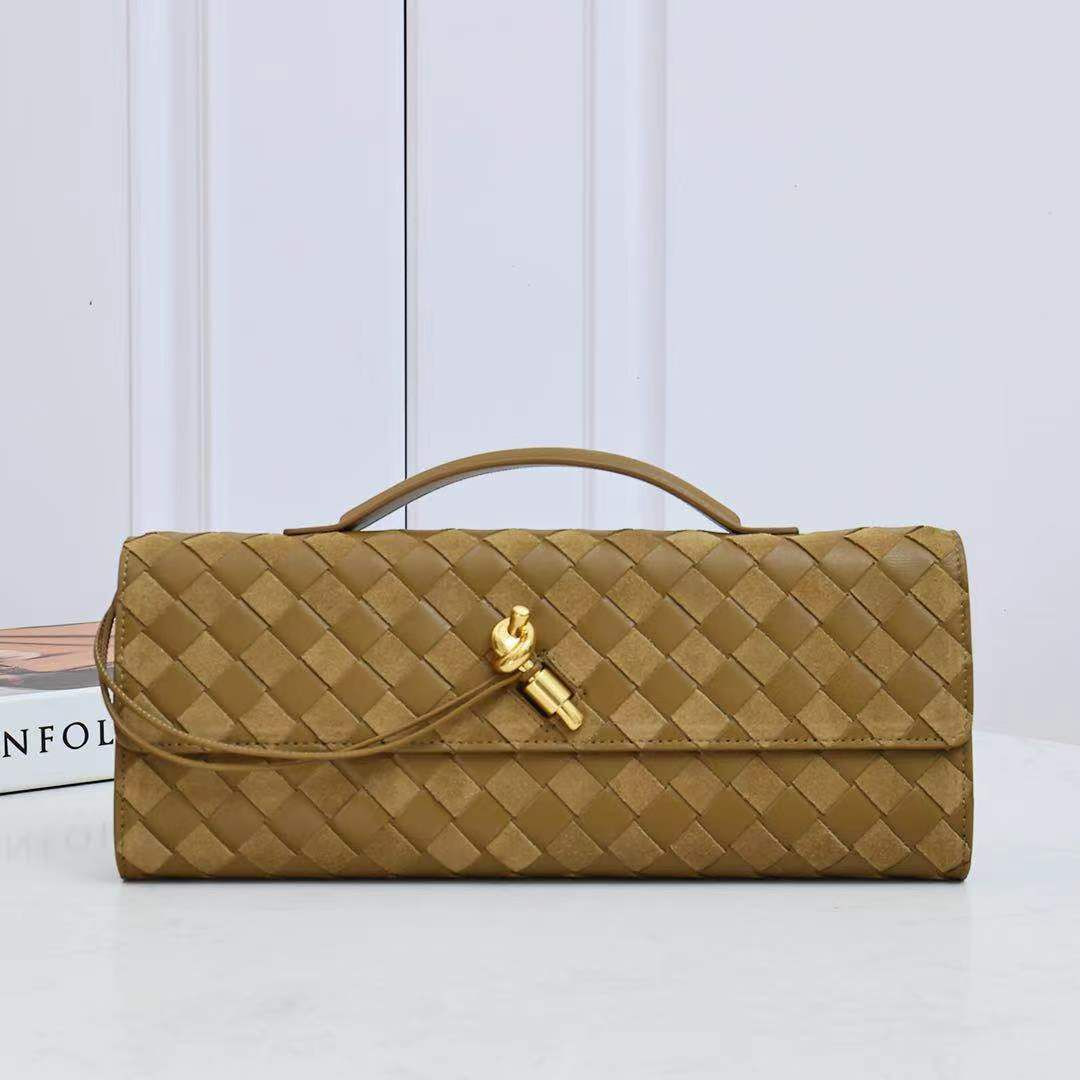 BOTTEGA VENETA Long Clutch Andiamo With Handle Fondant 31x13x3cm