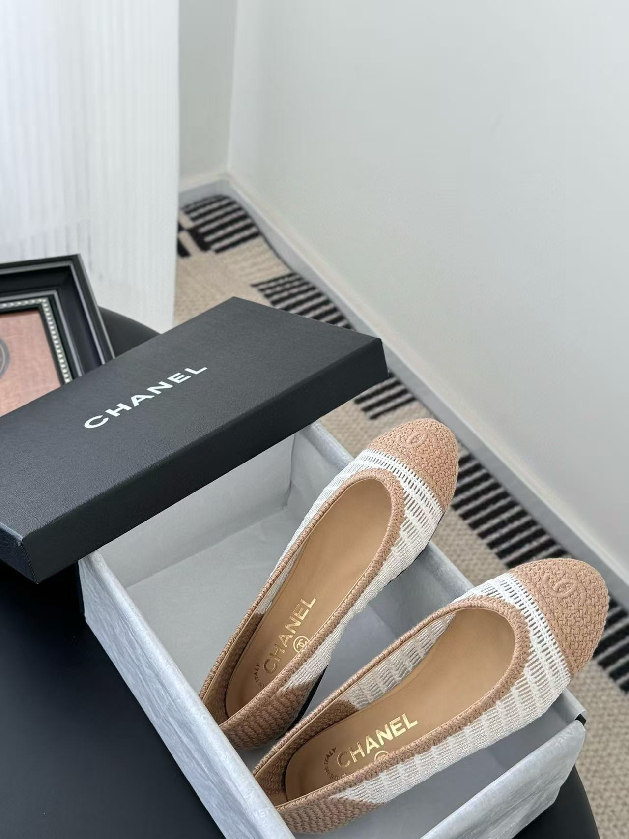UA CHANEL BALLET FLATS
