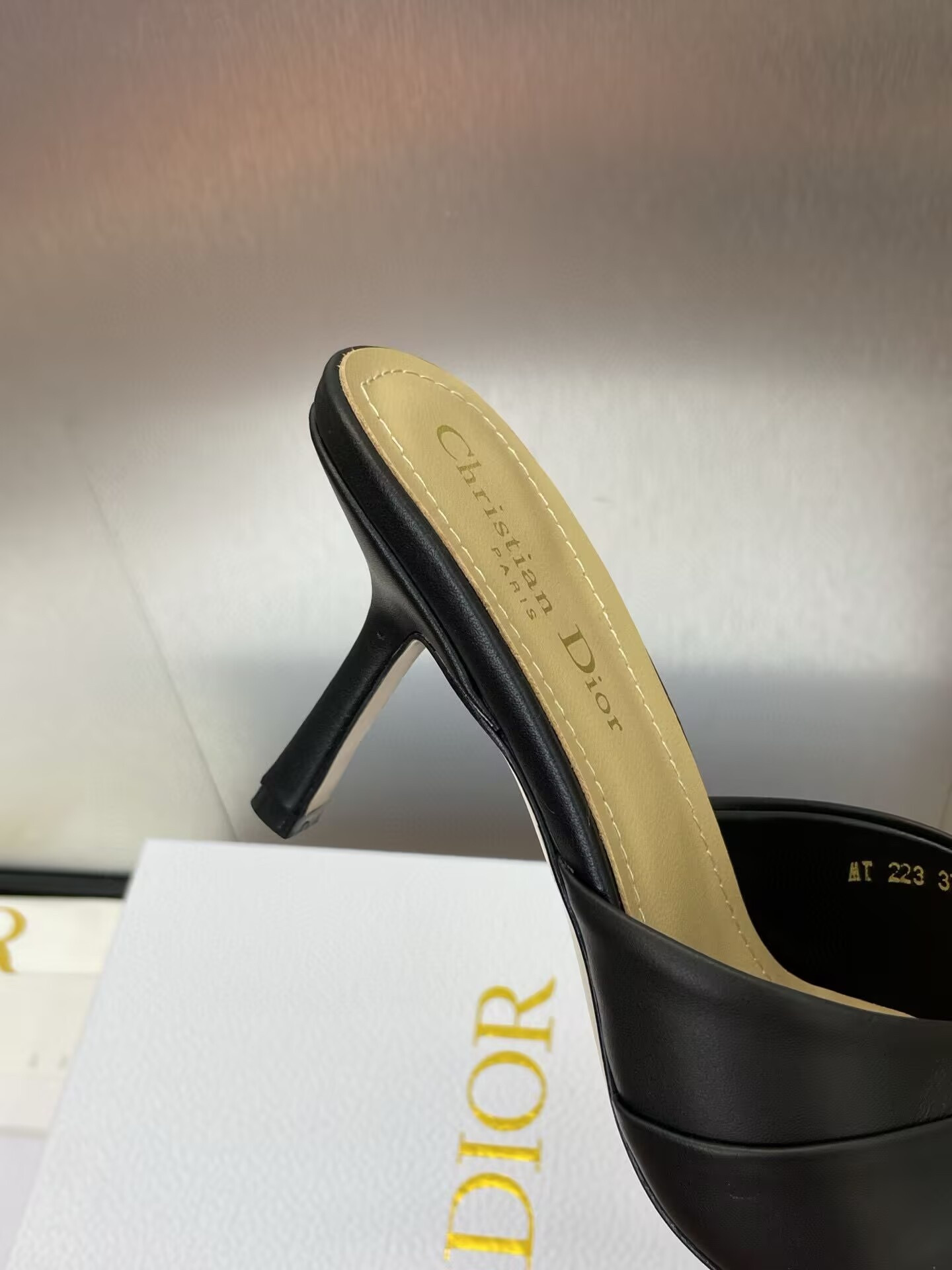 UA Dior Heeled Slide