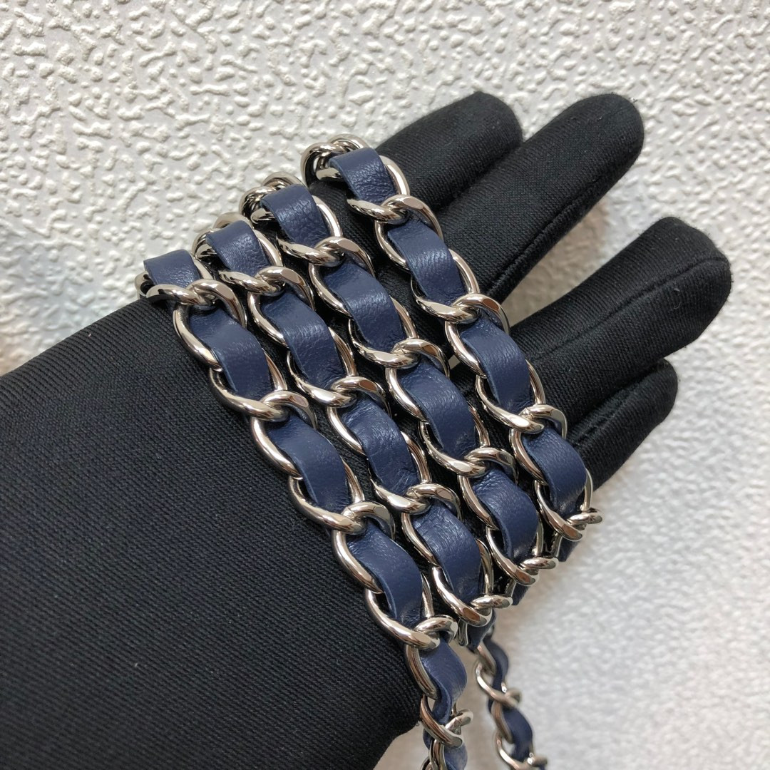 CHANEL MINI FLAP BAG 12 × 20 × 6 cm