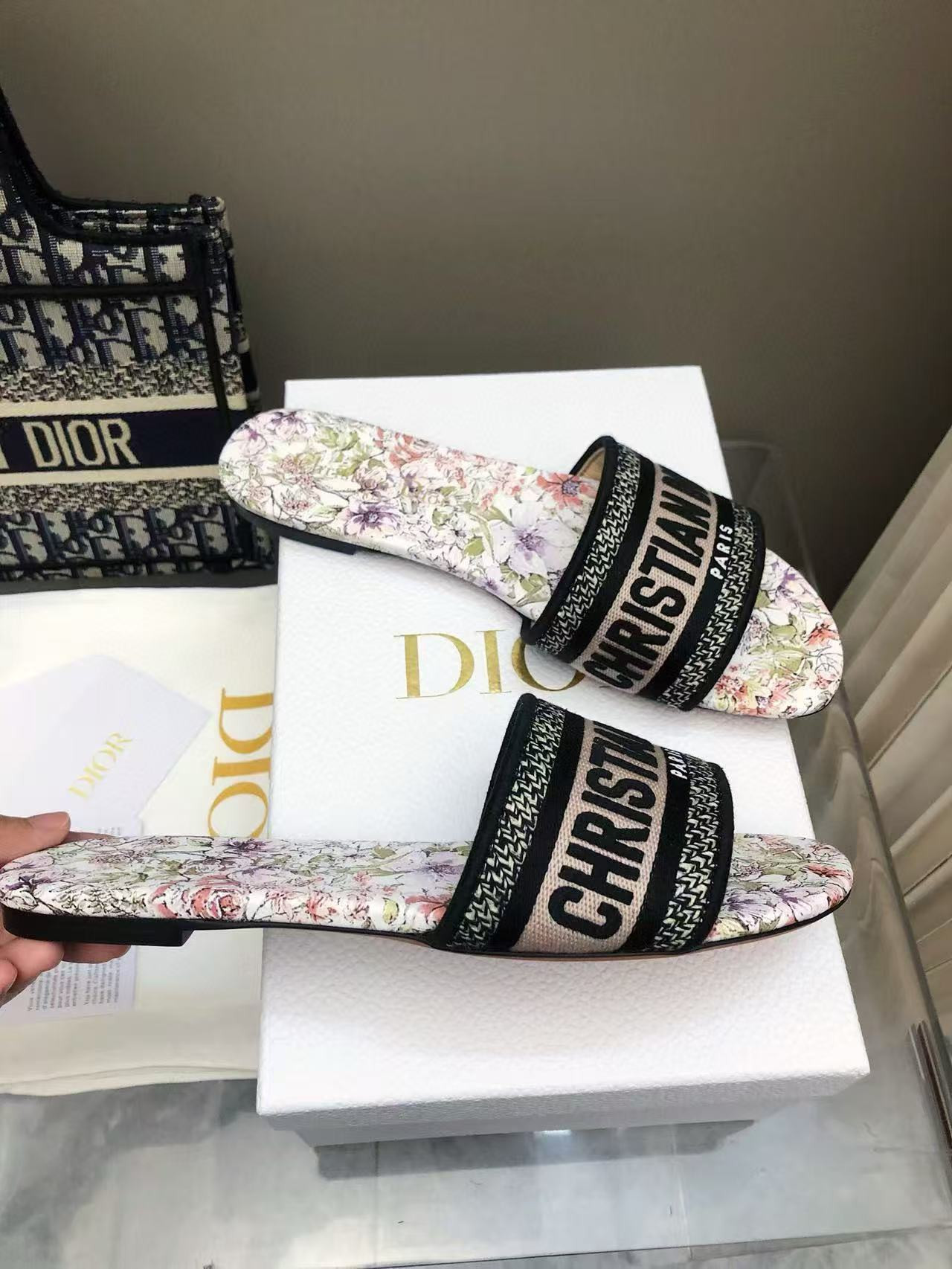 UA Dior Dway Slide