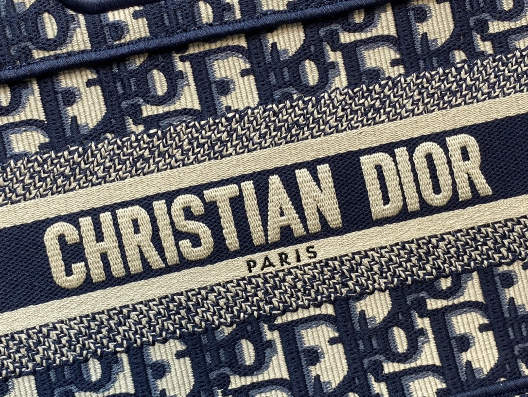 DIOR BOOK TOTE SIZE MINI 23*7*17cm