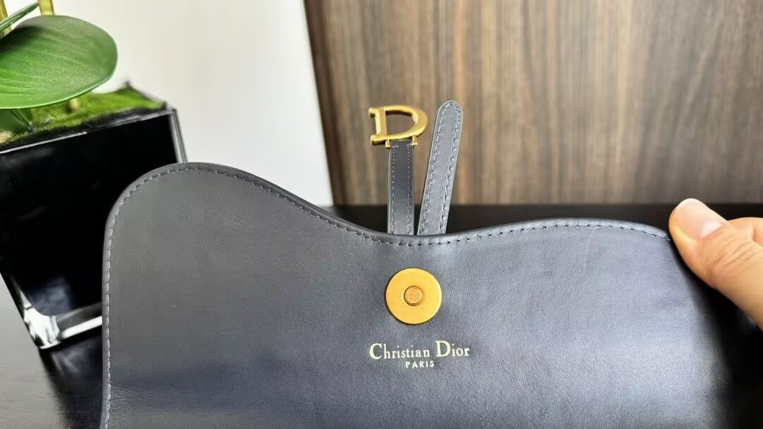 Dior Medium Saddle Pouch with Chain 21.5x13.5x4.5cm