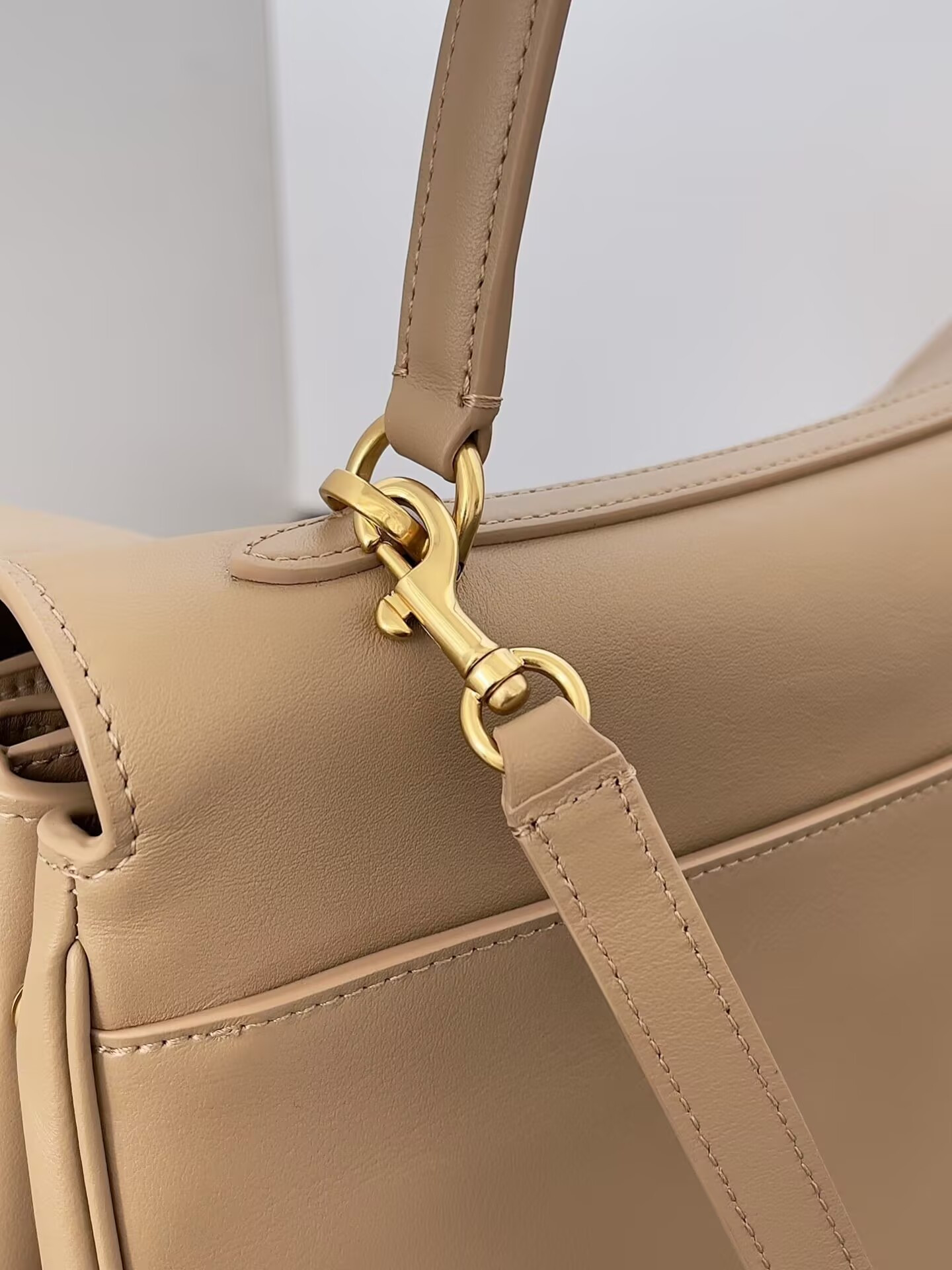 Balenciaga Rodeo Large 39.8x29.9x12.9cm