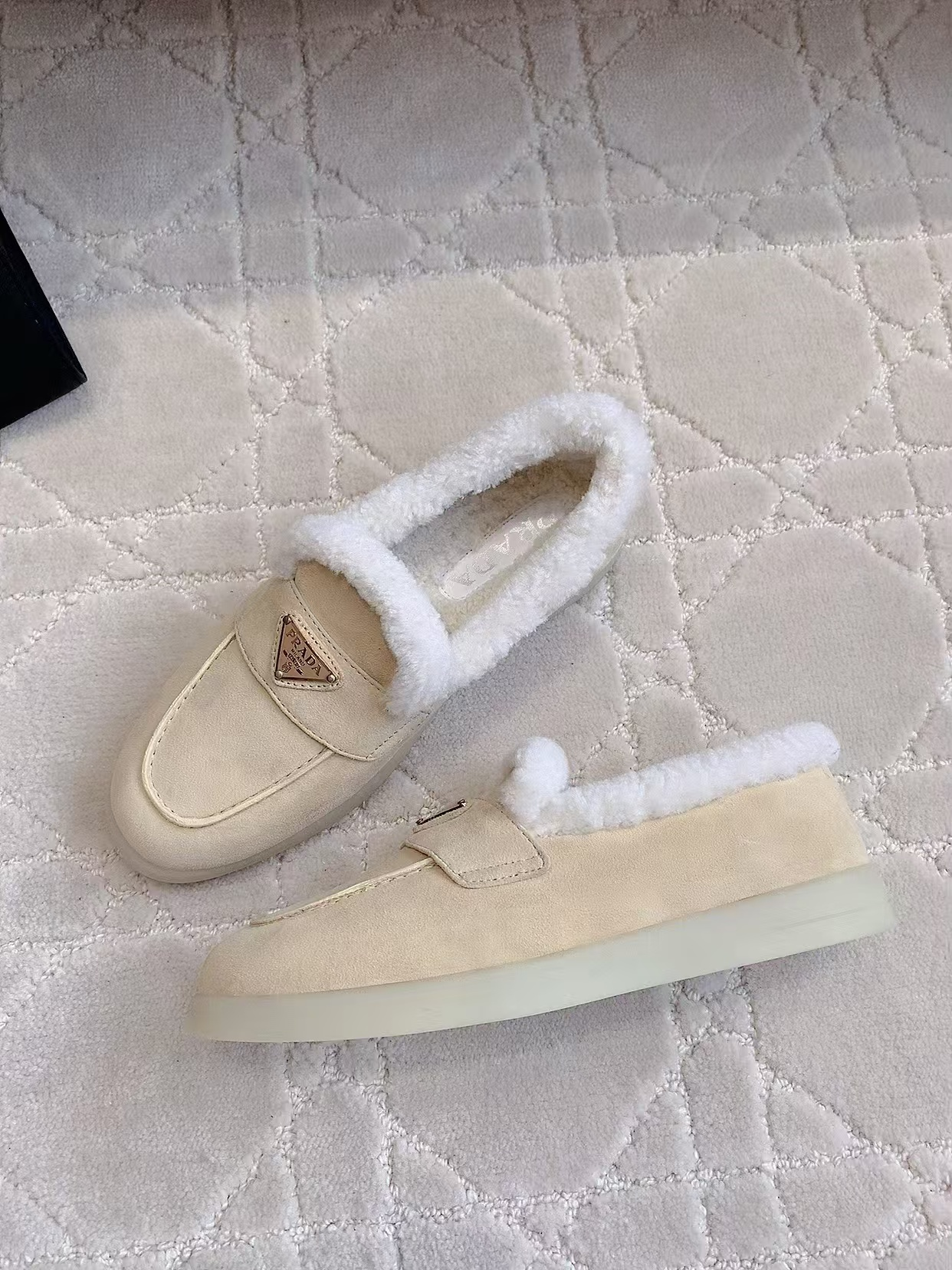 UA Prada Suede Slides