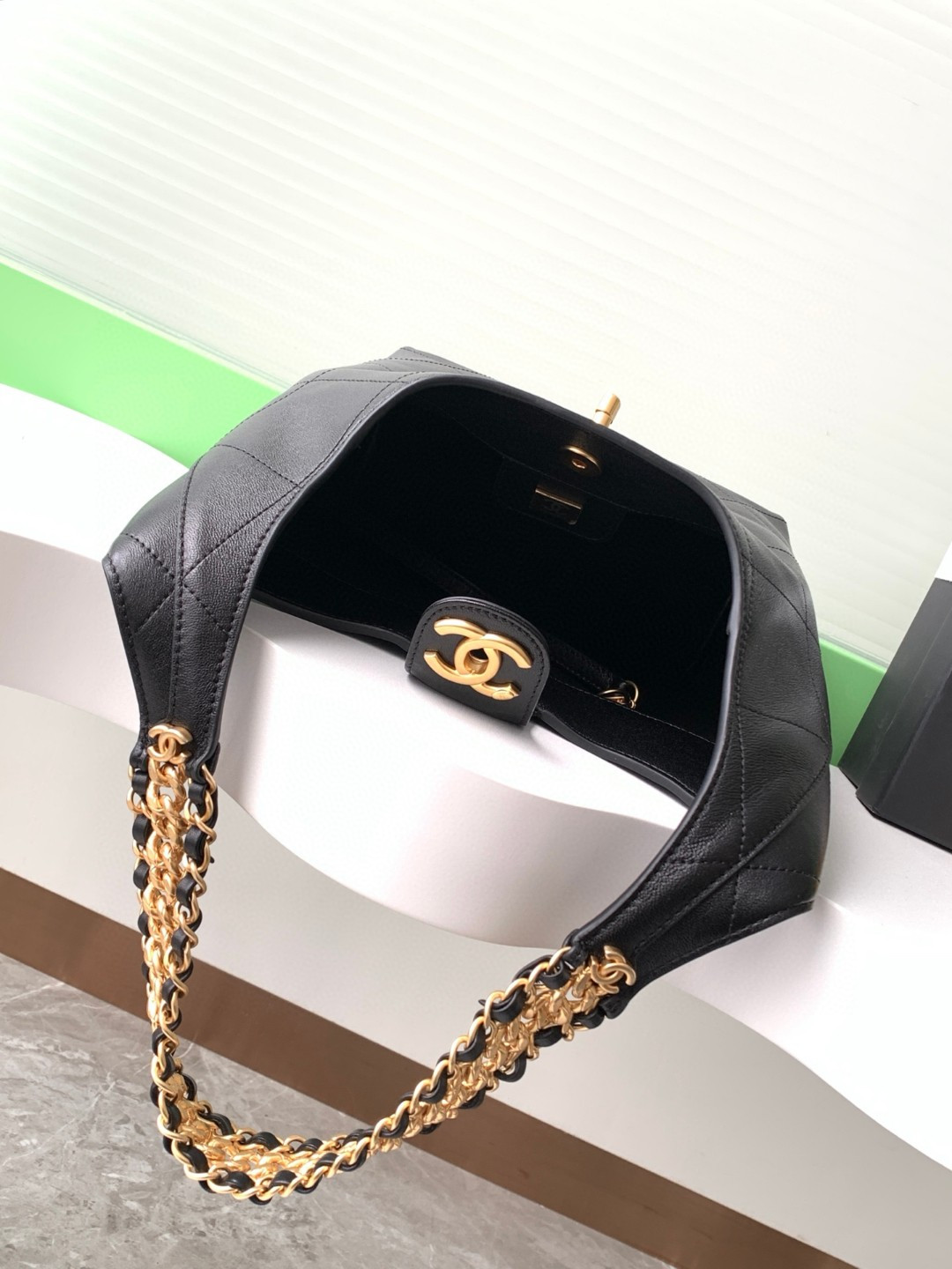 Chanel Hobo Bag AS5410 27x 23x 21cm