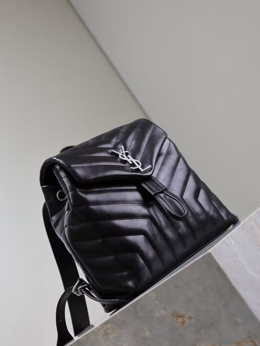 YSL LOULOU BACKPACK BLACK 26x22x11cm
