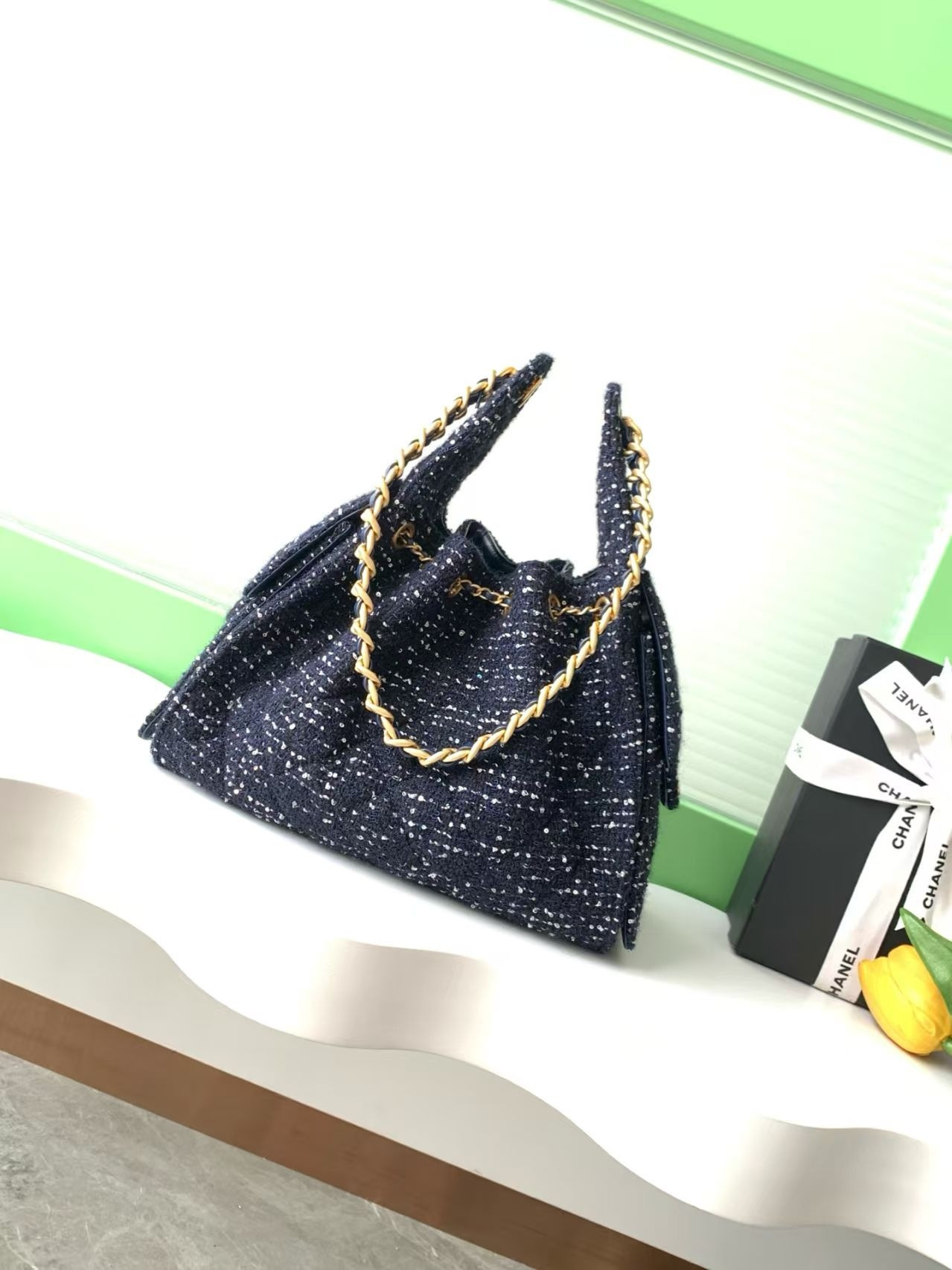 Chanel 25 Bucket Tweed Bag 26x30x14cm