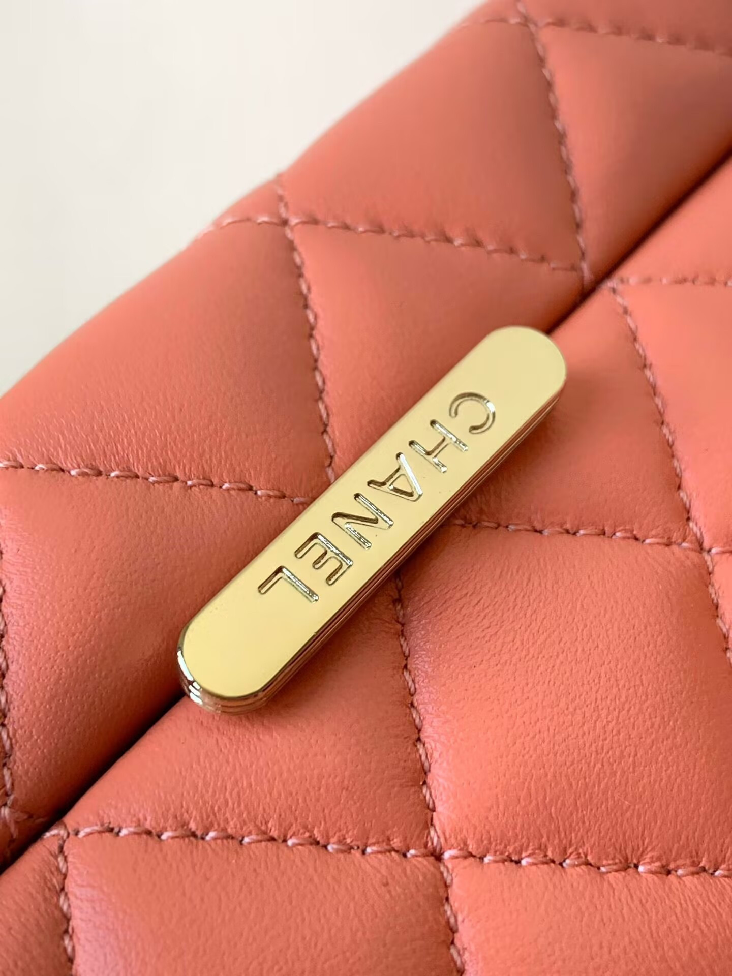 Chanel Box bag 15x22x7.5cm