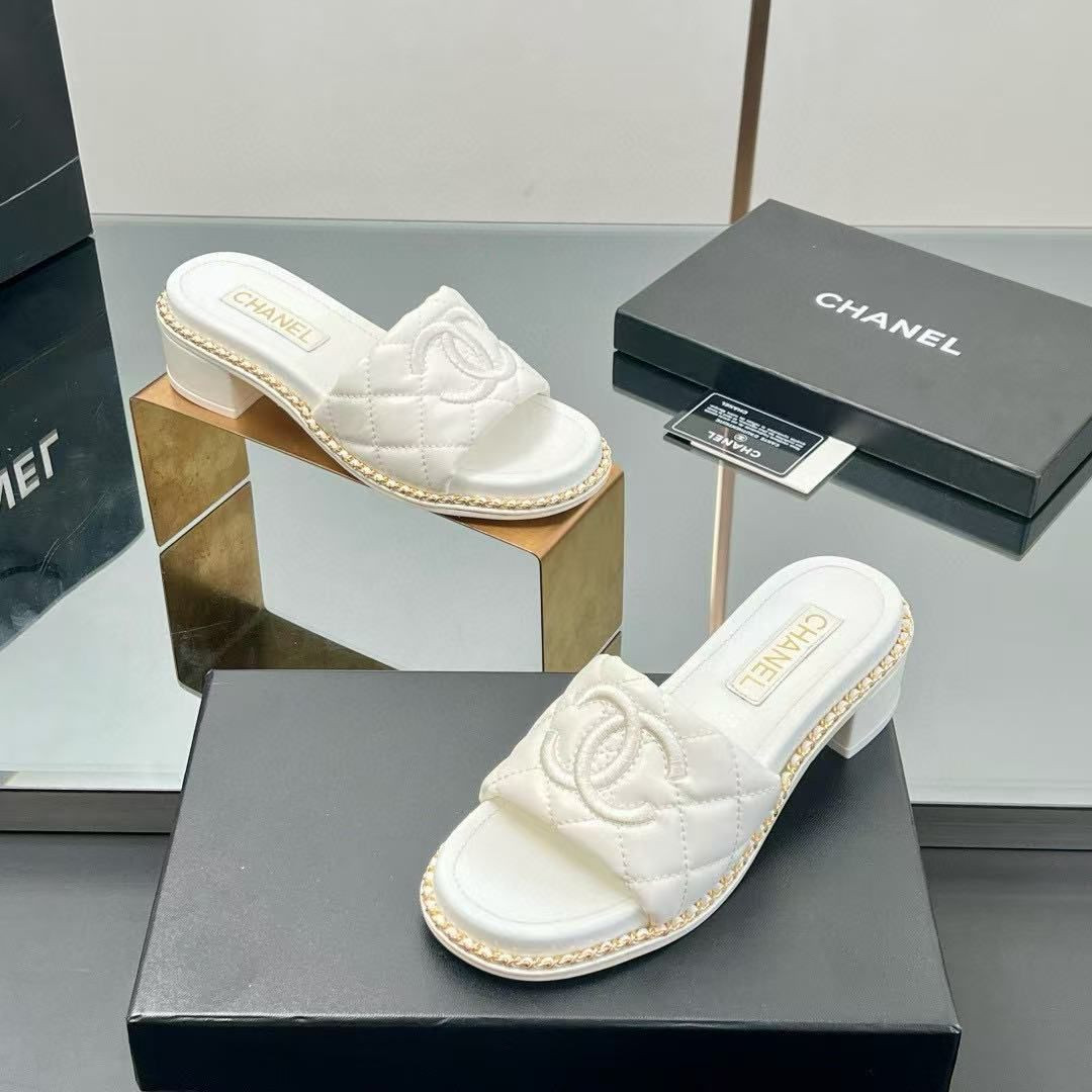 UA Chanel mules